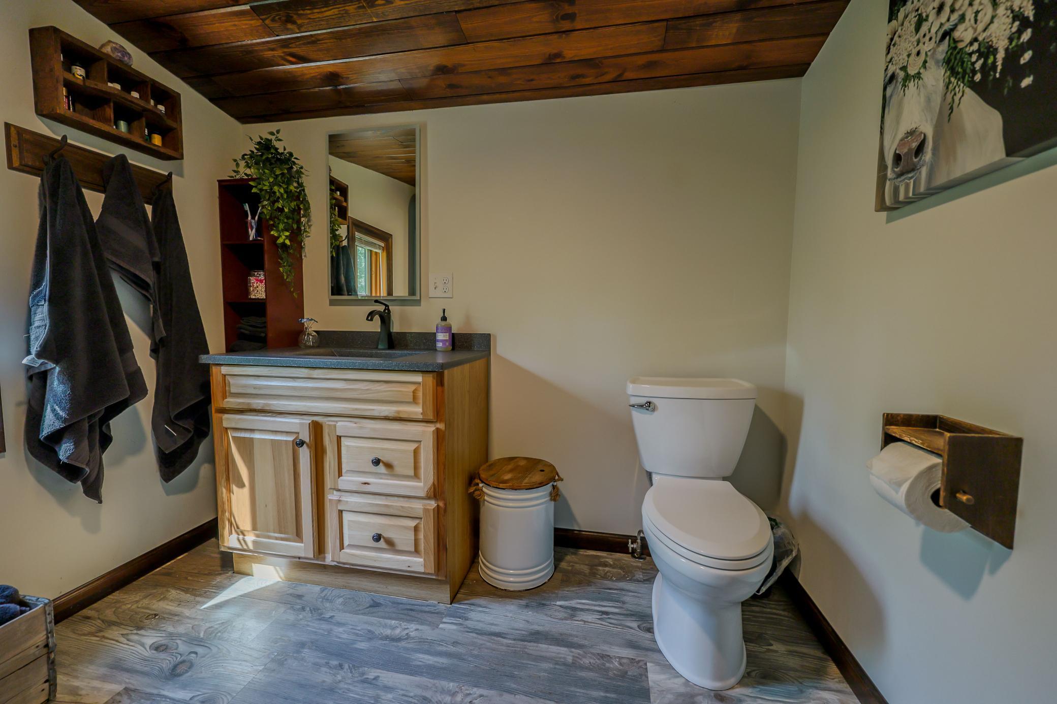 2020 single family home for sale at 19488 County Road 125 in Park Rapids, MN — 1 bed, 1 bath (photo 8 of 25)