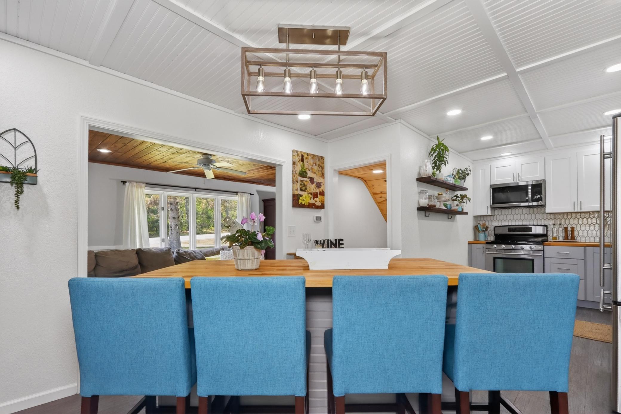 1952 single family home for sale at 21020 River Road in Grand Rapids, MN — 4 bed, 2 bath (photo 11 of 52)