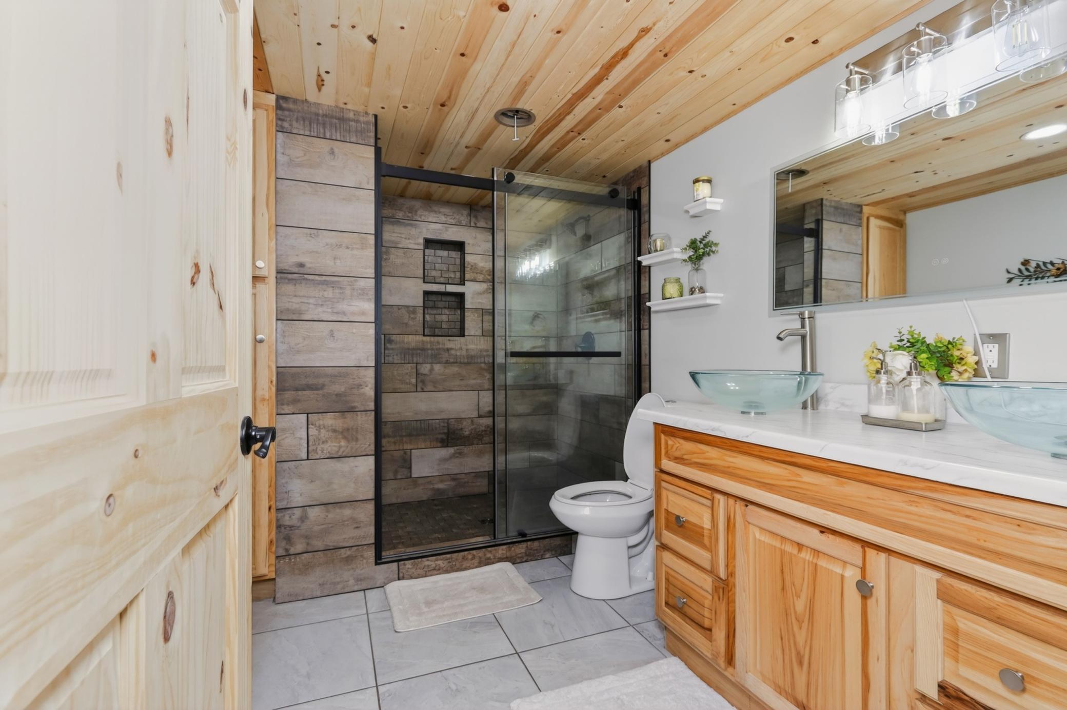 1952 single family home for sale at 21020 River Road in Grand Rapids, MN — 4 bed, 2 bath (photo 31 of 52)