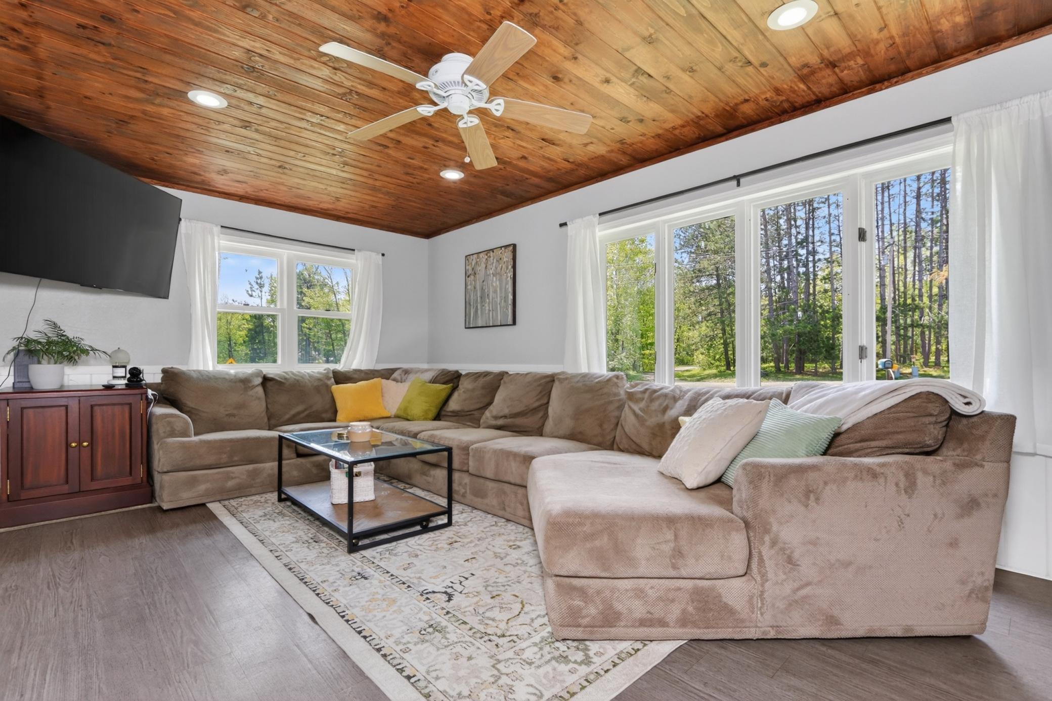 1952 single family home for sale at 21020 River Road in Grand Rapids, MN — 4 bed, 2 bath (photo 7 of 52)