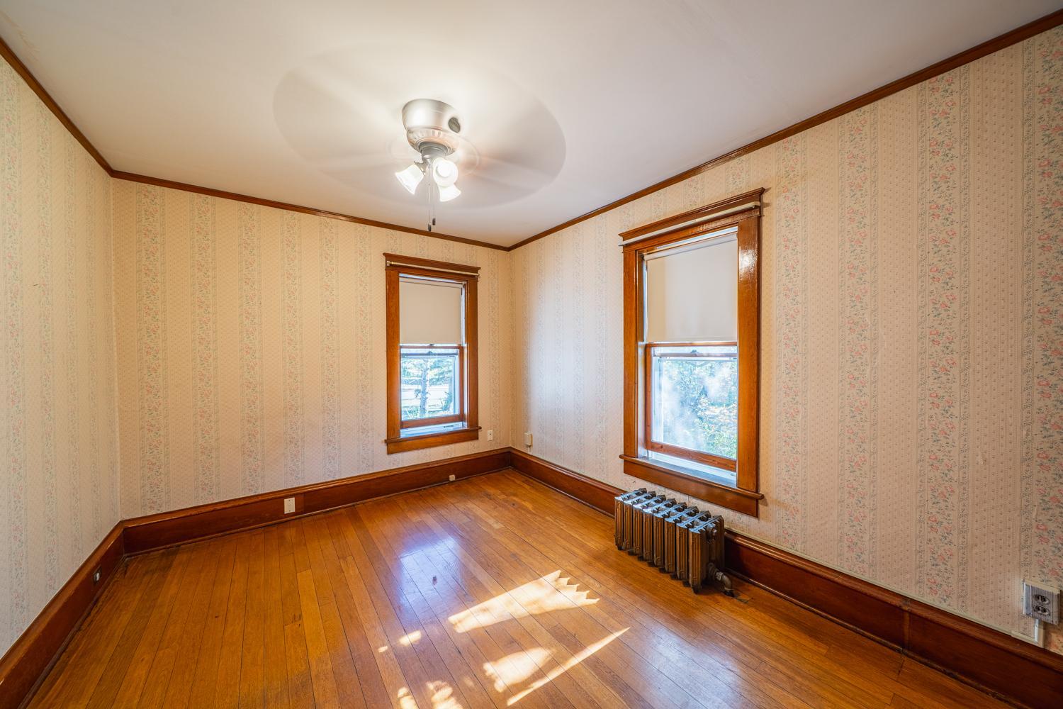 1905 single family home for sale at 1115 Summit Avenue in Detroit Lakes, MN — 5 bed, 3 bath (photo 15 of 41)