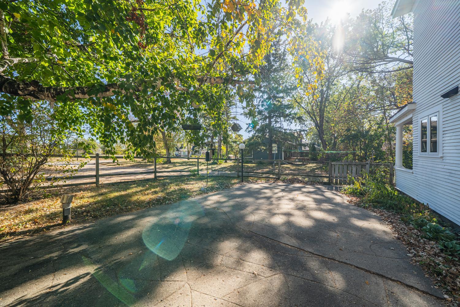 1905 single family home for sale at 1115 Summit Avenue in Detroit Lakes, MN — 5 bed, 3 bath (photo 29 of 41)