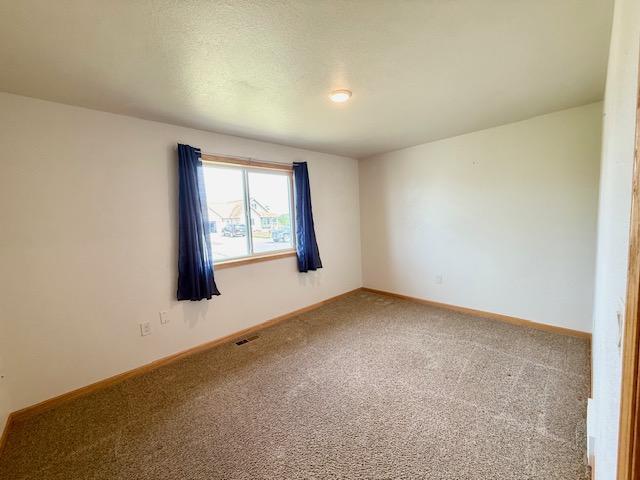 2017 single family home for sale at 822 9th Avenue SW in Perham, MN — 4 bed, 2 bath (photo 10 of 26)