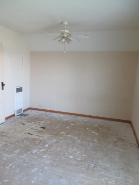 203 4th Street SW, Hillsboro ND 58045 - Photo 11 of 31