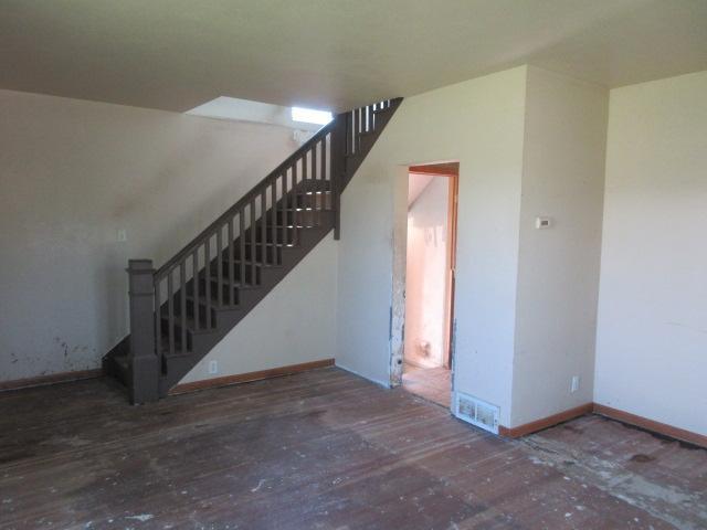 203 4th Street SW, Hillsboro ND 58045 - Photo 22 of 31