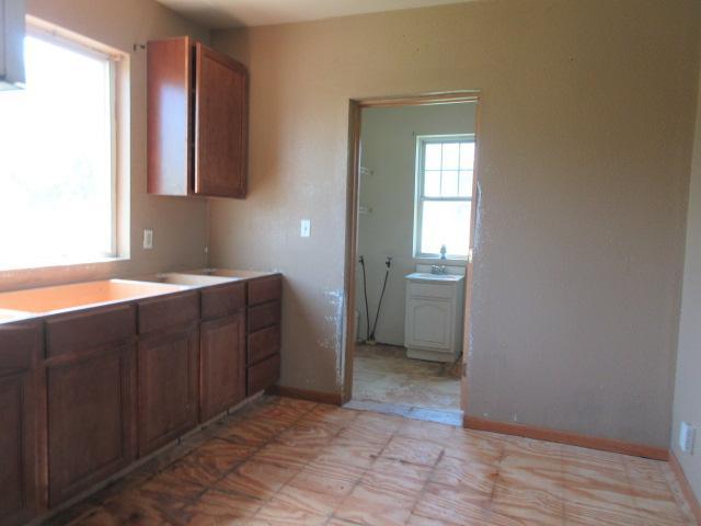 203 4th Street SW, Hillsboro ND 58045 - Photo 24 of 31