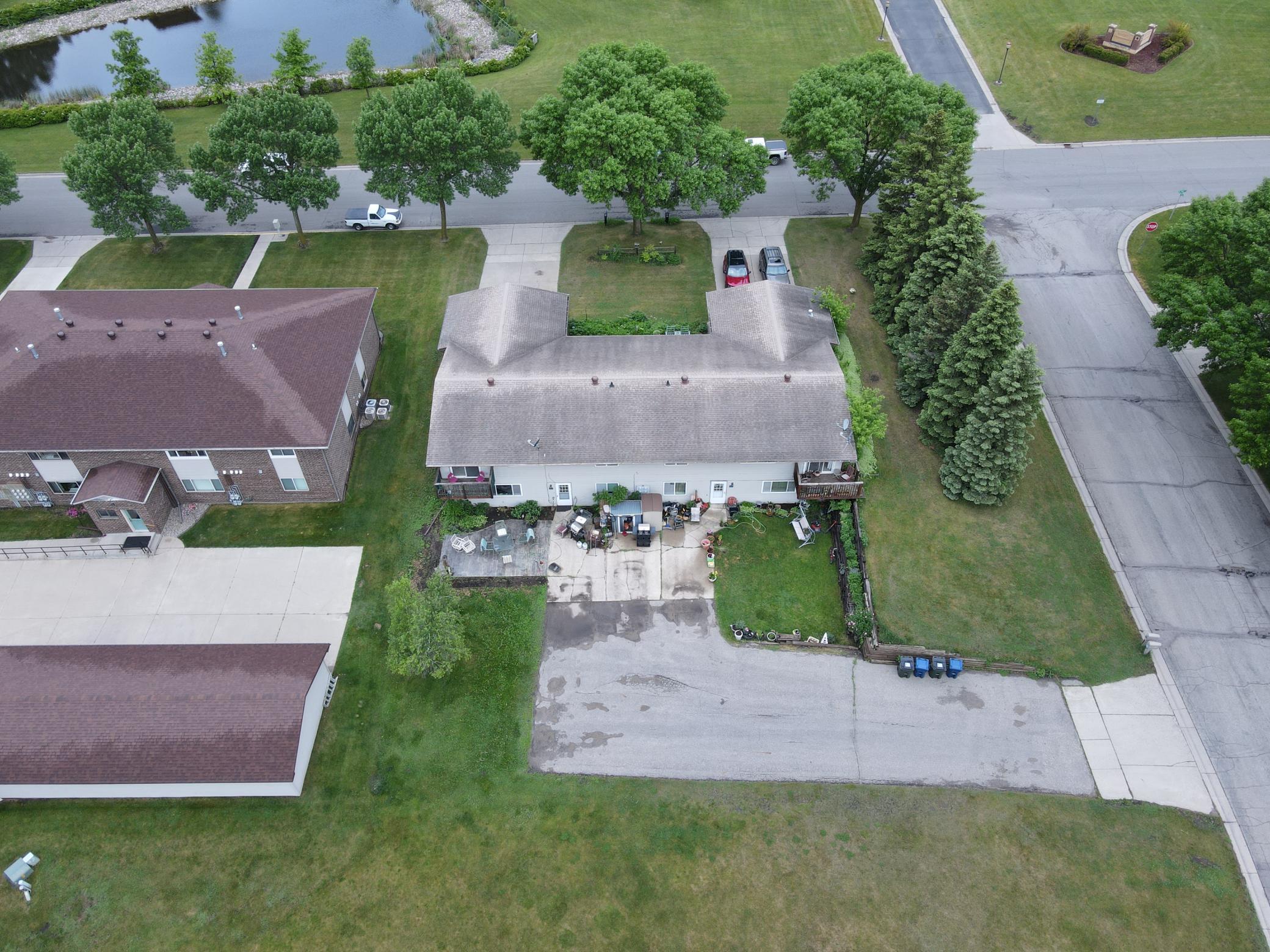 1983 home for sale at 1710 N Park Street in Fergus Falls, MN — 8 bed, 4 bath (photo 4 of 20)