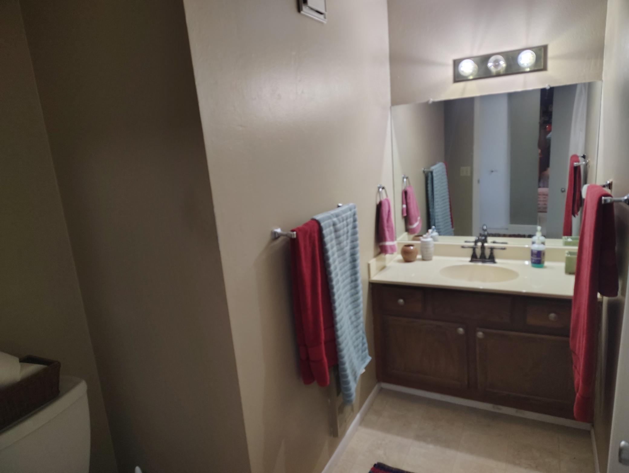 1983 home for sale at 1710 N Park Street in Fergus Falls, MN — 8 bed, 4 bath (photo 9 of 20)