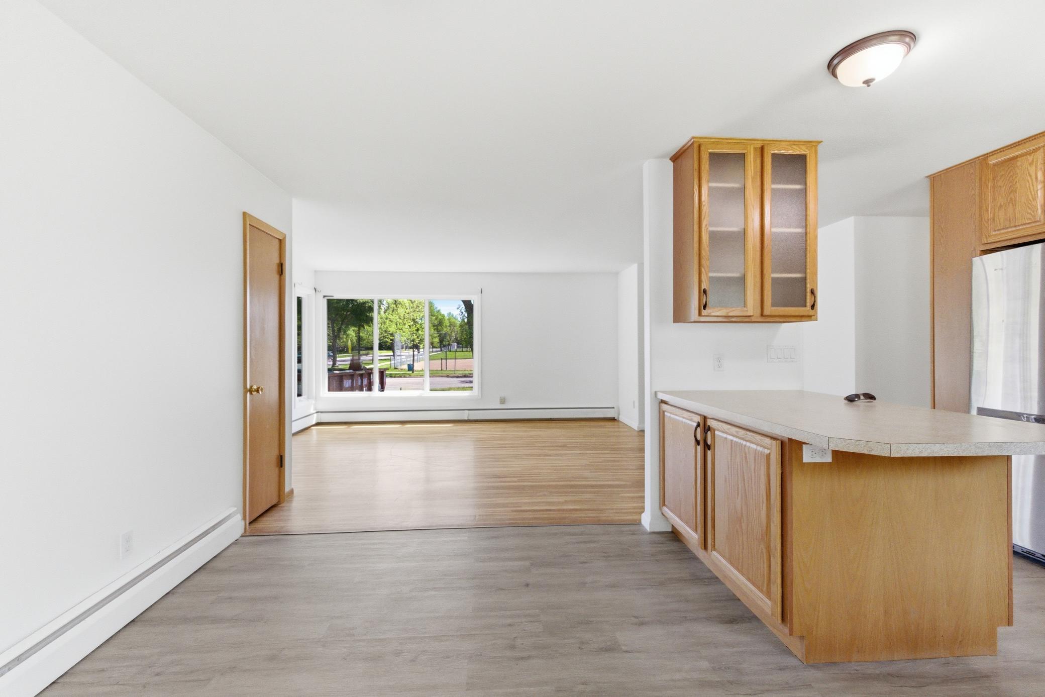 1960 single family home for sale at 2934 10th Street N in Fargo, ND — 4 bed, 2 bath (photo 11 of 53)