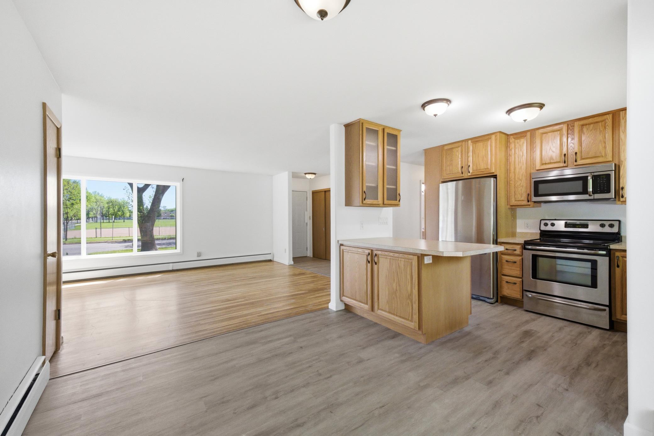 1960 single family home for sale at 2934 10th Street N in Fargo, ND — 4 bed, 2 bath (photo 13 of 53)