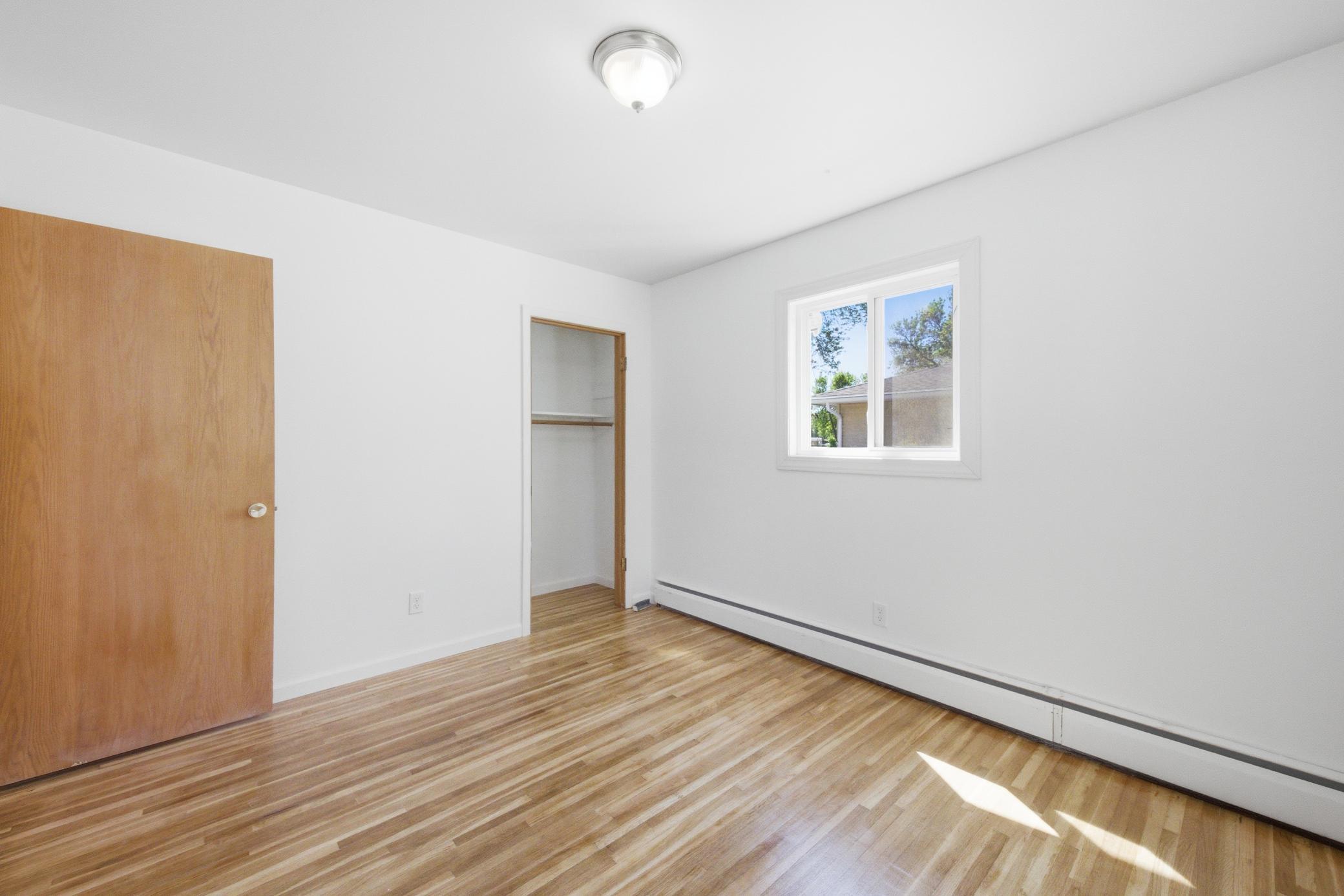 1960 single family home for sale at 2934 10th Street N in Fargo, ND — 4 bed, 2 bath (photo 21 of 53)