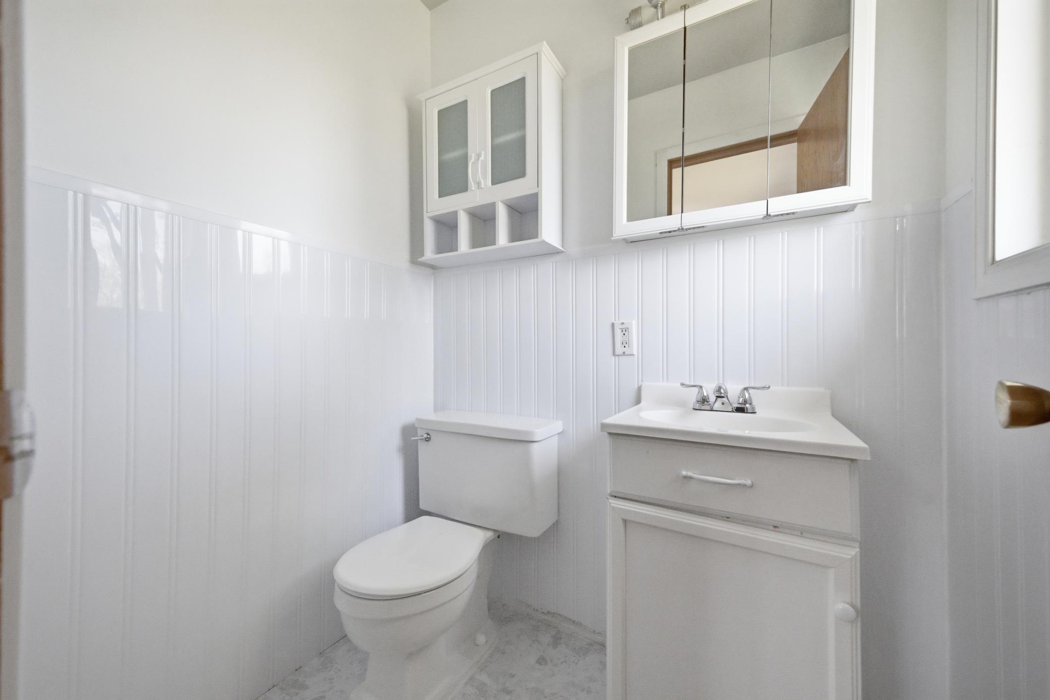 1960 single family home for sale at 2934 10th Street N in Fargo, ND — 4 bed, 2 bath (photo 26 of 53)