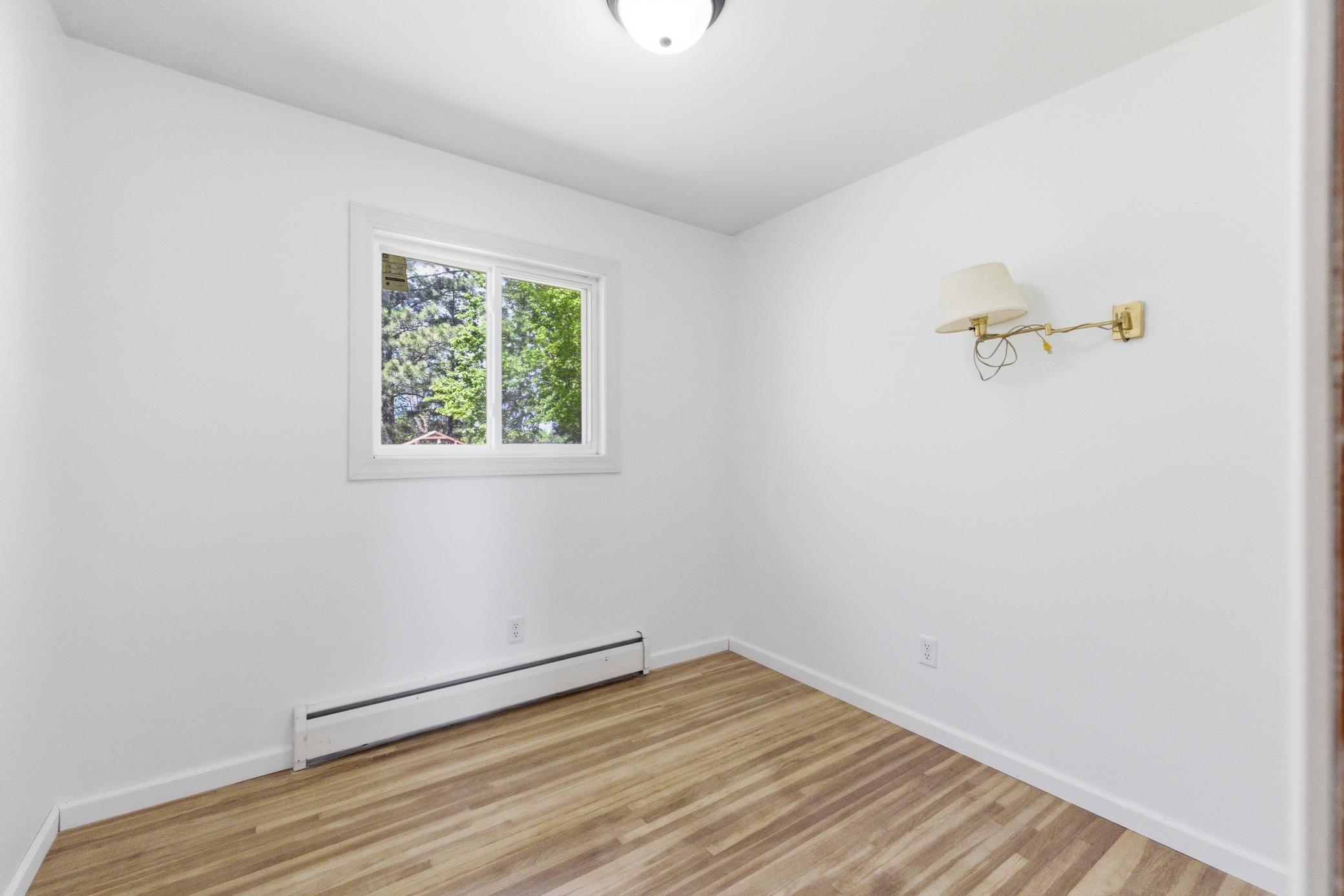 1960 single family home for sale at 2934 10th Street N in Fargo, ND — 4 bed, 2 bath (photo 28 of 53)
