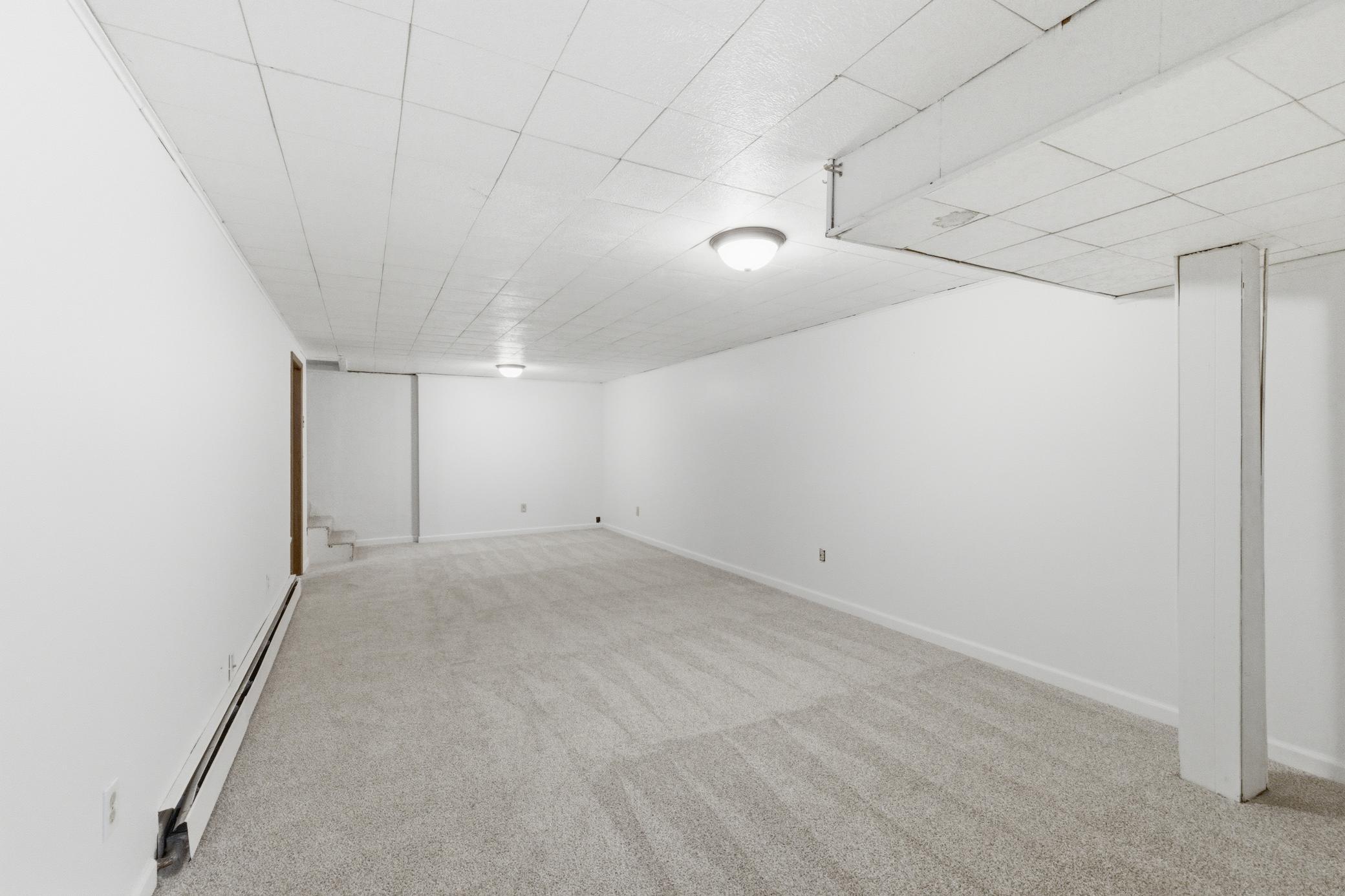 1960 single family home for sale at 2934 10th Street N in Fargo, ND — 4 bed, 2 bath (photo 38 of 53)