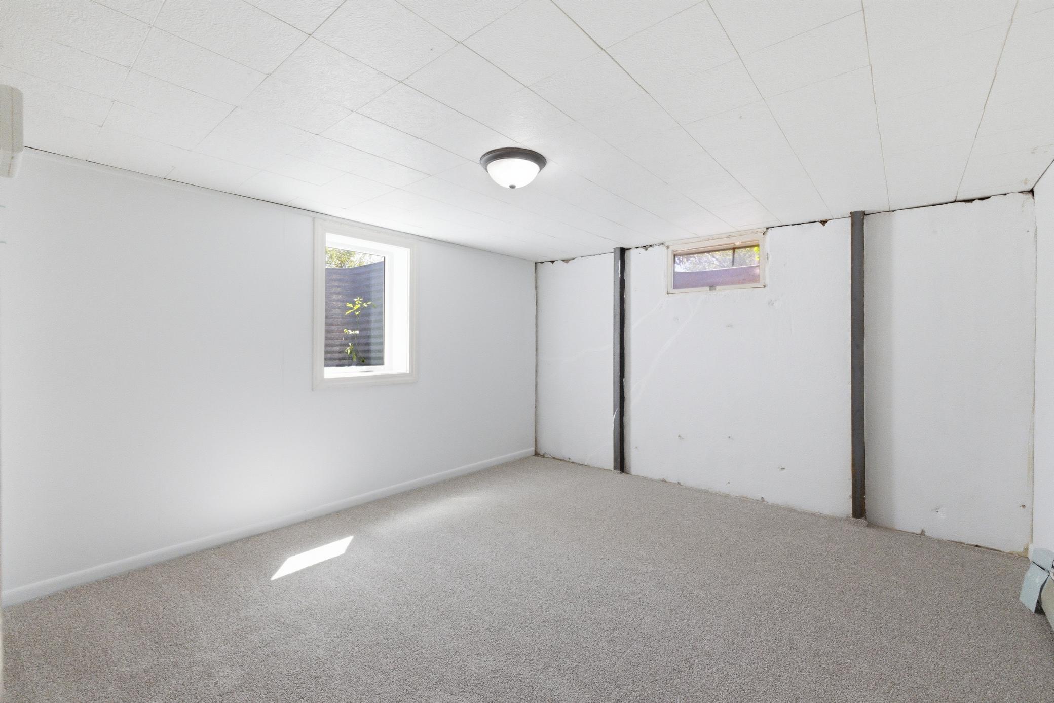1960 single family home for sale at 2934 10th Street N in Fargo, ND — 4 bed, 2 bath (photo 40 of 53)