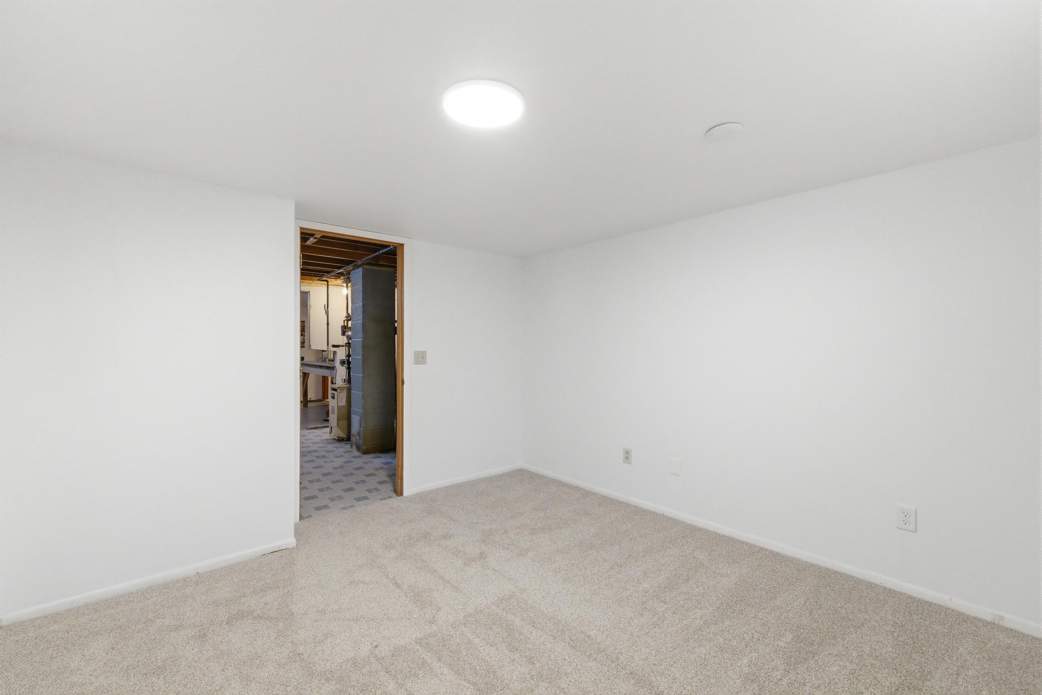 1960 single family home for sale at 2934 10th Street N in Fargo, ND — 4 bed, 2 bath (photo 45 of 53)