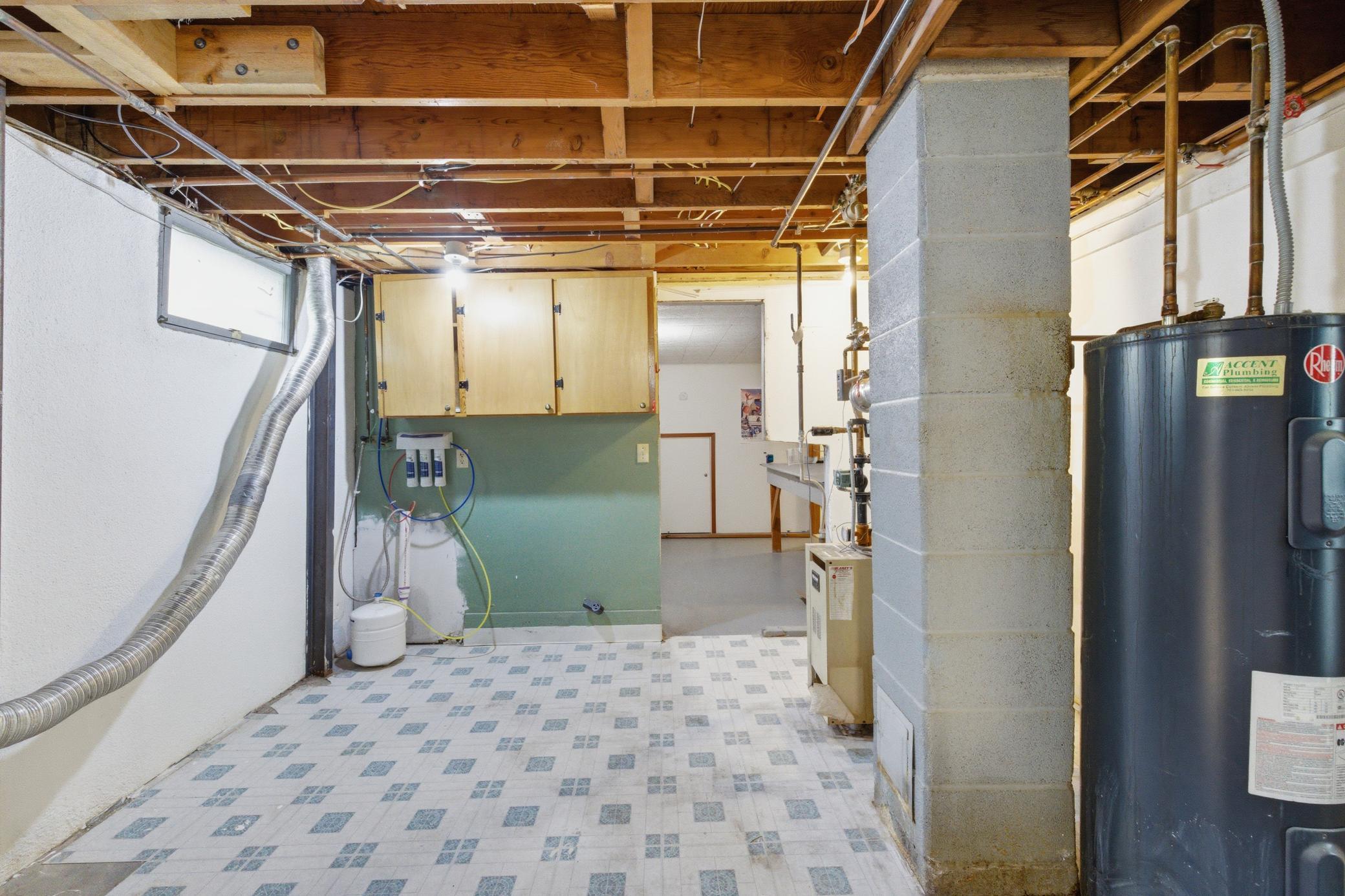 1960 single family home for sale at 2934 10th Street N in Fargo, ND — 4 bed, 2 bath (photo 46 of 53)
