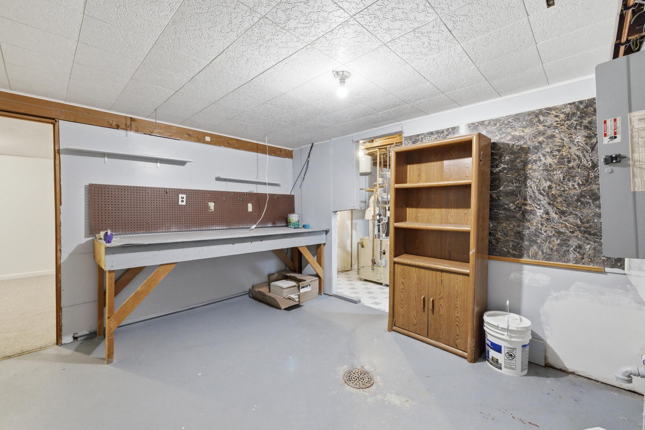 1960 single family home for sale at 2934 10th Street N in Fargo, ND — 4 bed, 2 bath (photo 49 of 53)