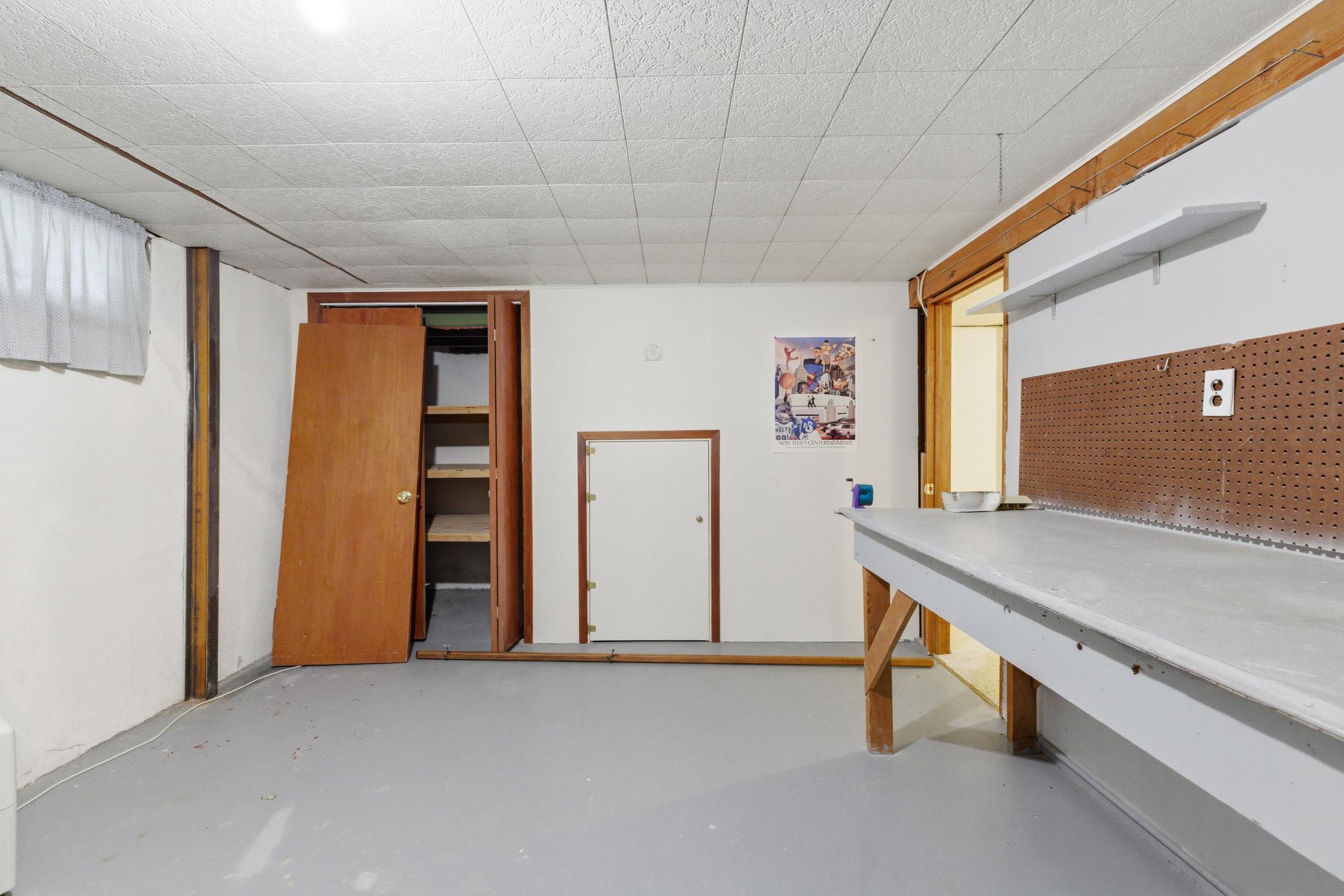 1960 single family home for sale at 2934 10th Street N in Fargo, ND — 4 bed, 2 bath (photo 50 of 53)