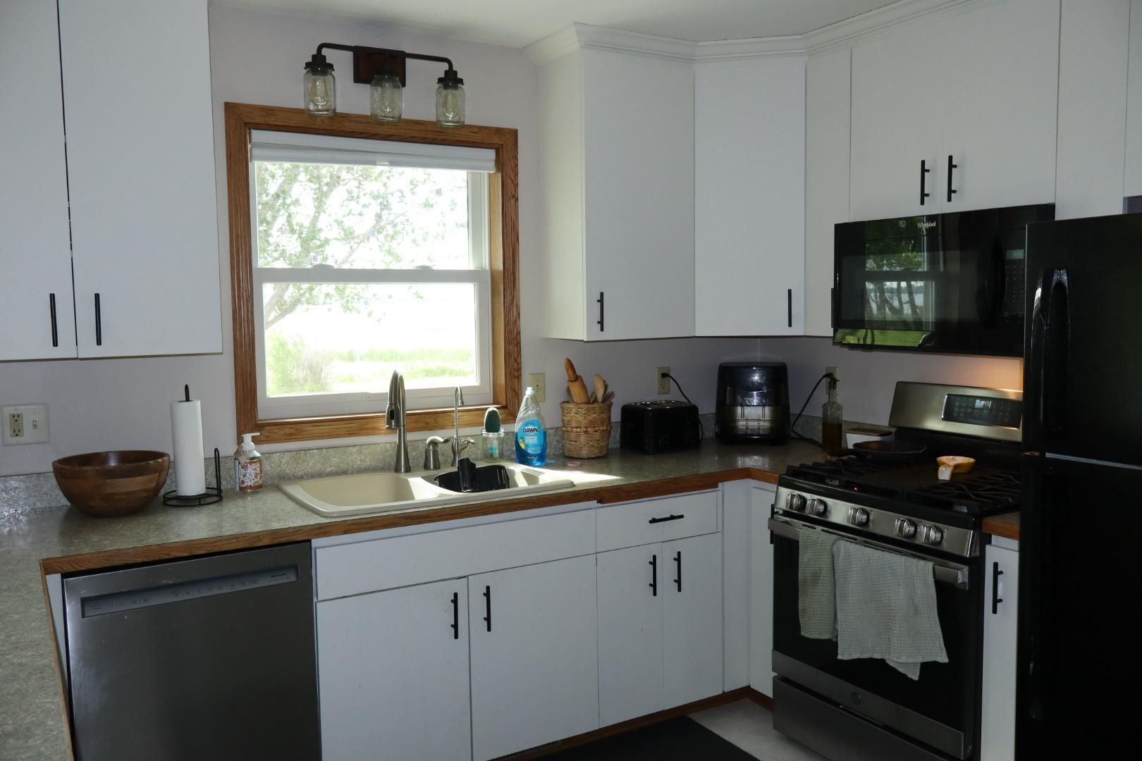 1998 single family home for sale at 21054 Eagle Drive in Osakis, MN — 3 bed, 2 bath (photo 19 of 37)