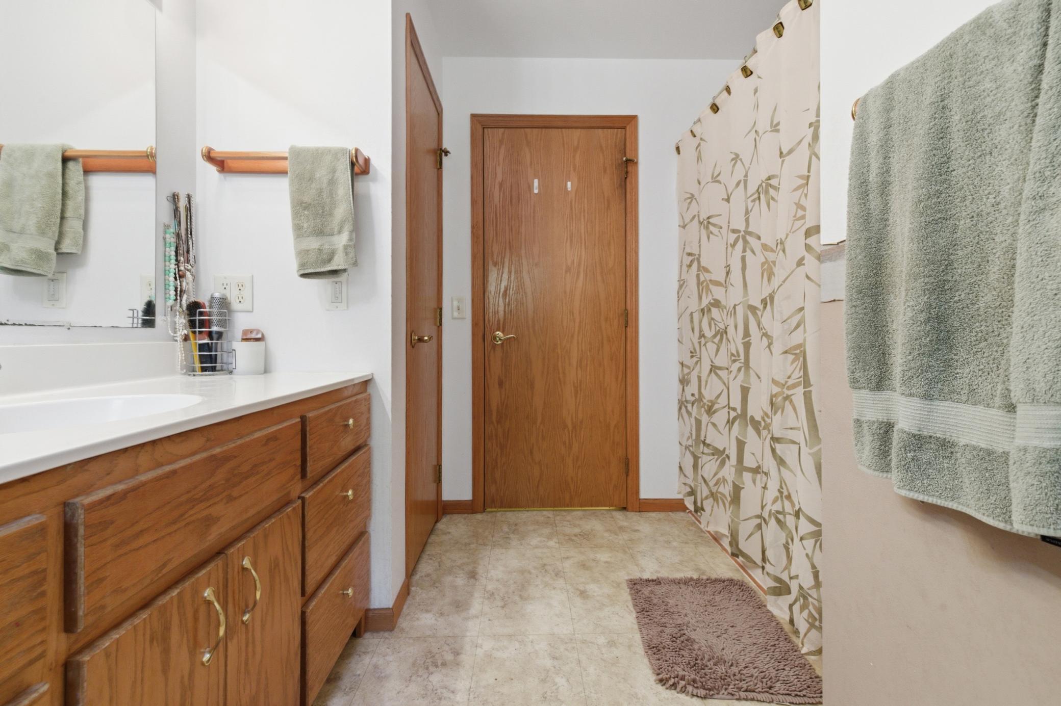 2000 single family home for sale at 1552 Harrison Drive SW in Brainerd, MN — 4 bed, 3 bath (photo 15 of 38)