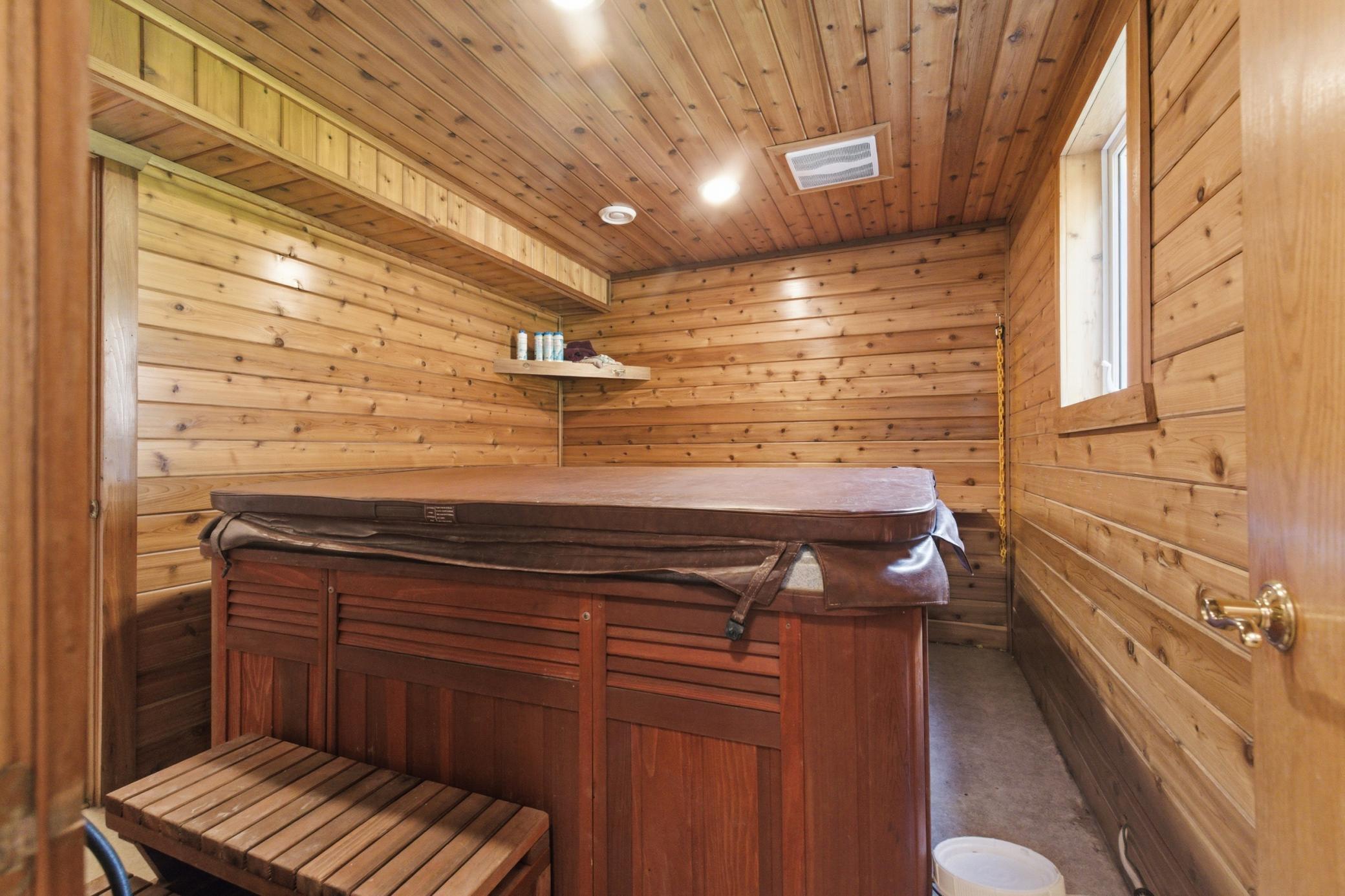 2000 single family home for sale at 1552 Harrison Drive SW in Brainerd, MN — 4 bed, 3 bath (photo 27 of 38)
