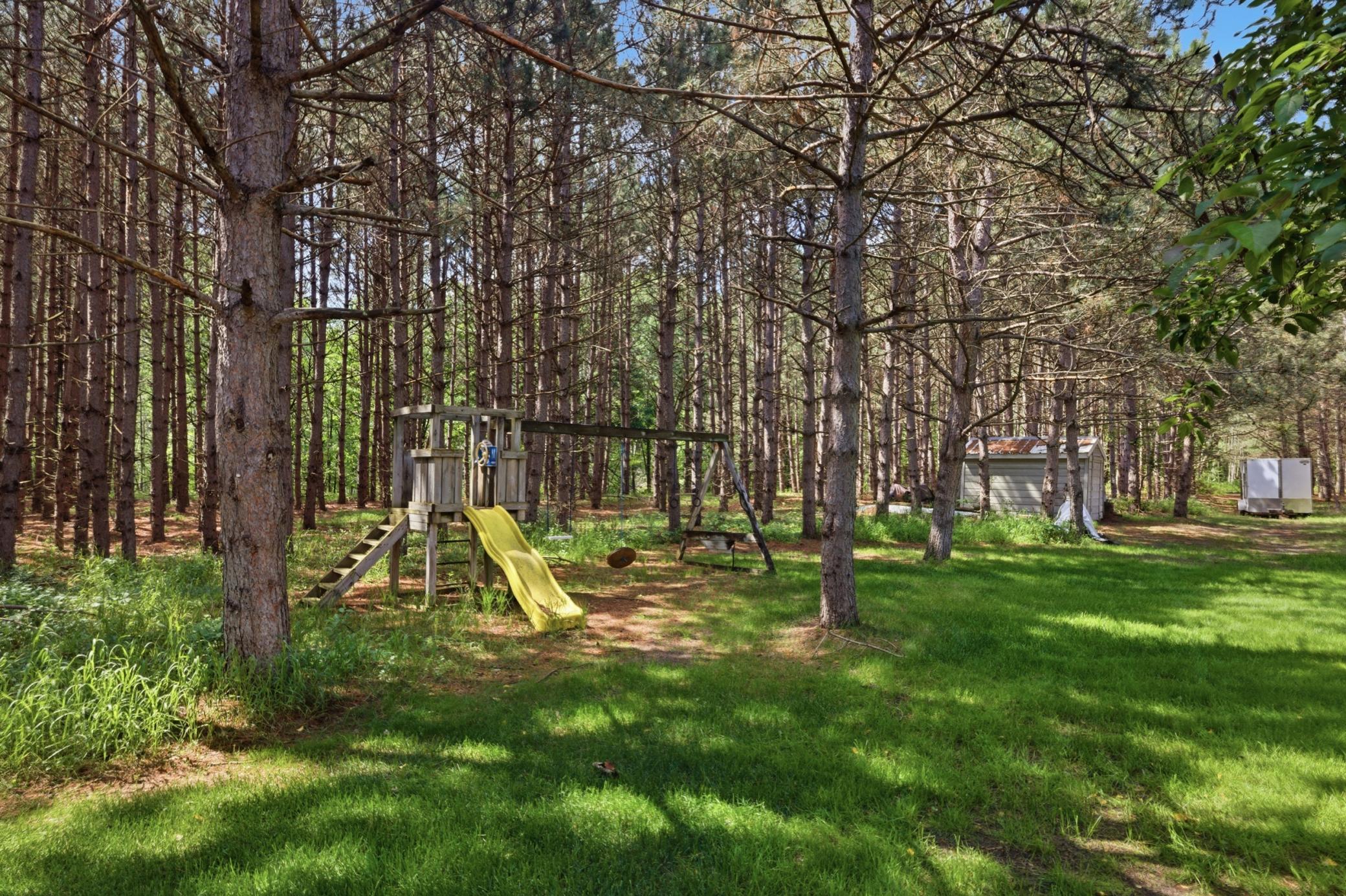2000 single family home for sale at 1552 Harrison Drive SW in Brainerd, MN — 4 bed, 3 bath (photo 29 of 38)