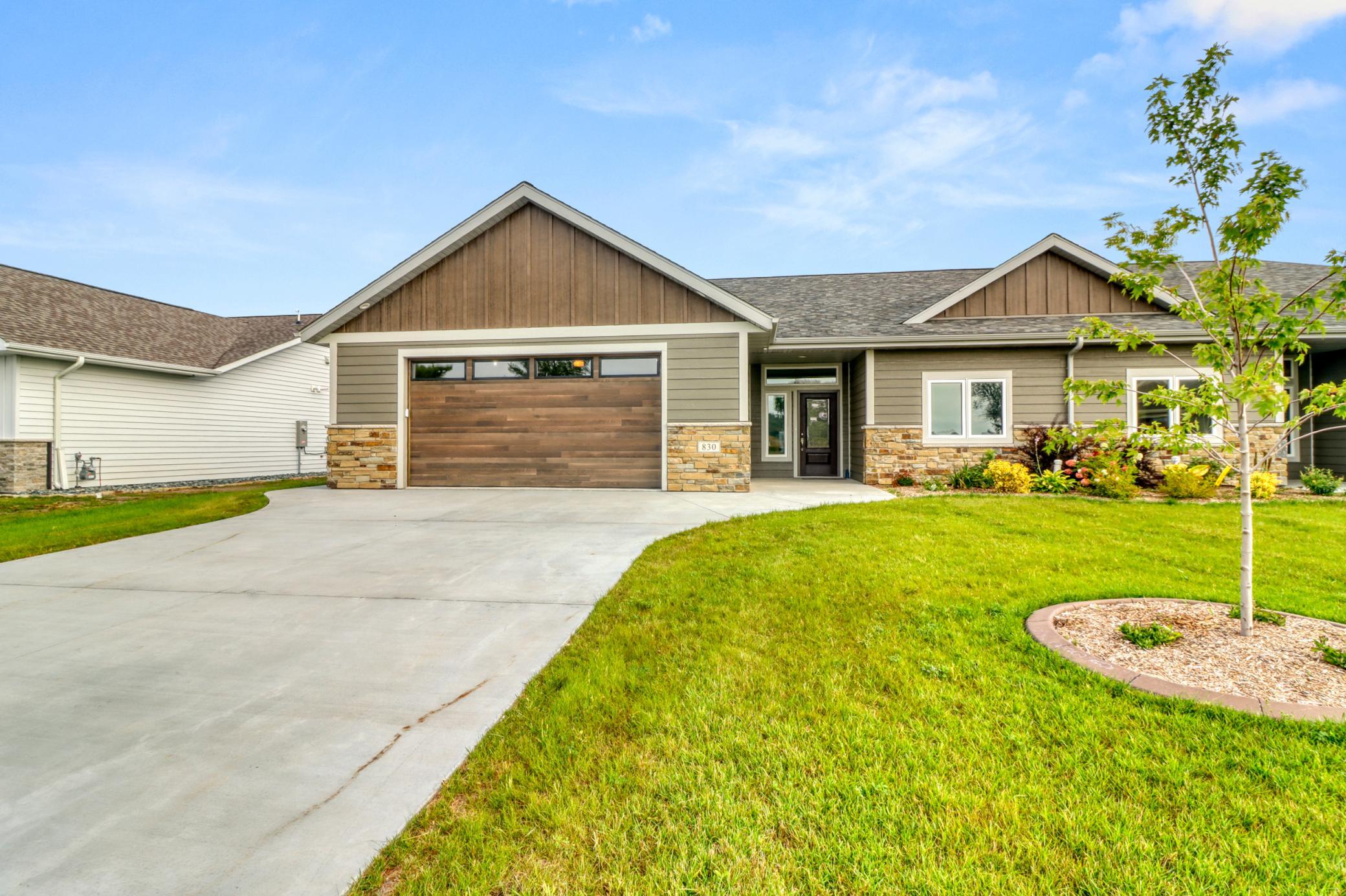 2023 twin home for sale at 830 Lake Forest Circle in Detroit Lakes, MN — 2 bed, 2 bath (photo 2 of 43)