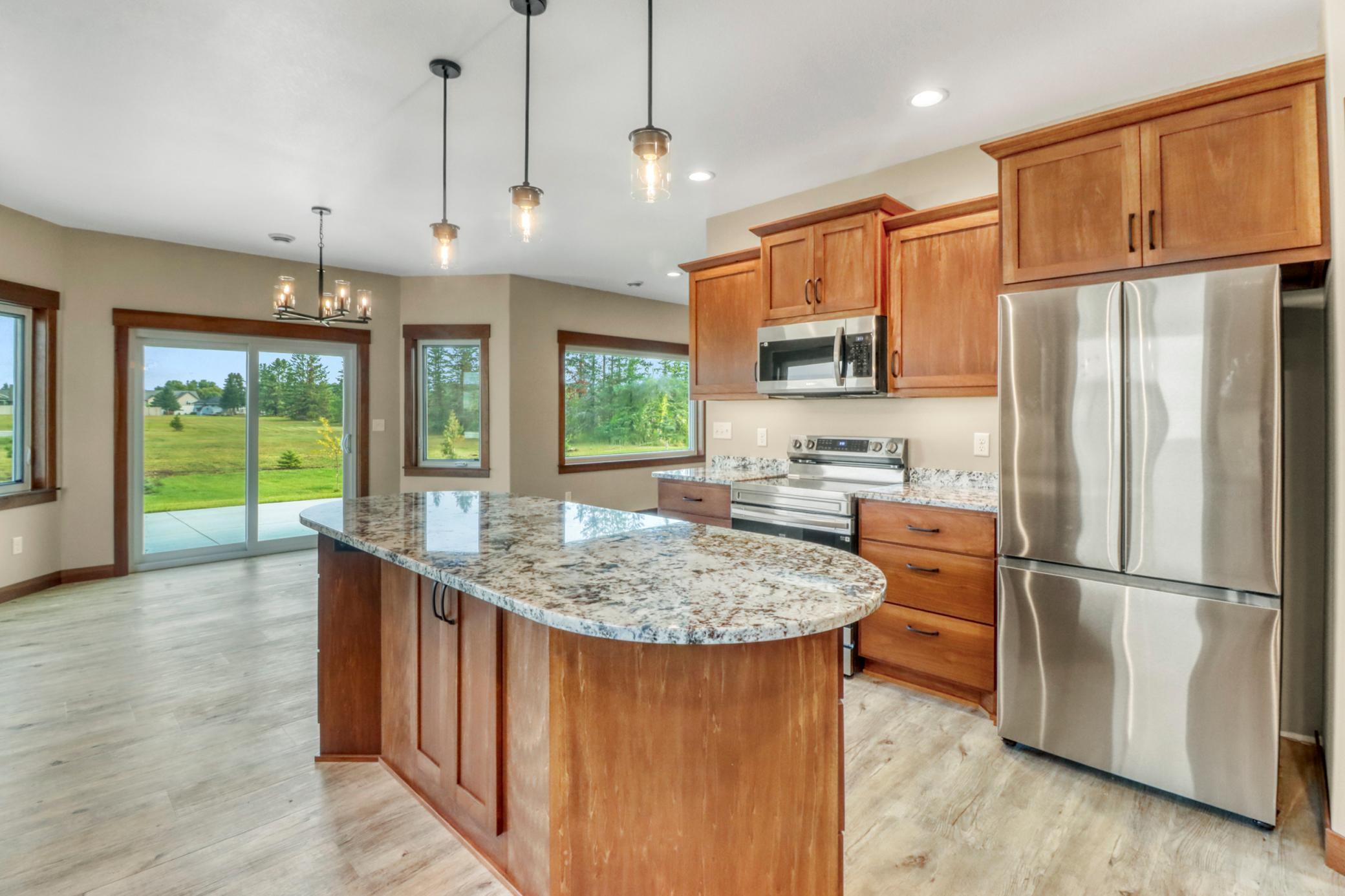 2023 twin home for sale at 830 Lake Forest Circle in Detroit Lakes, MN — 2 bed, 2 bath (photo 13 of 43)
