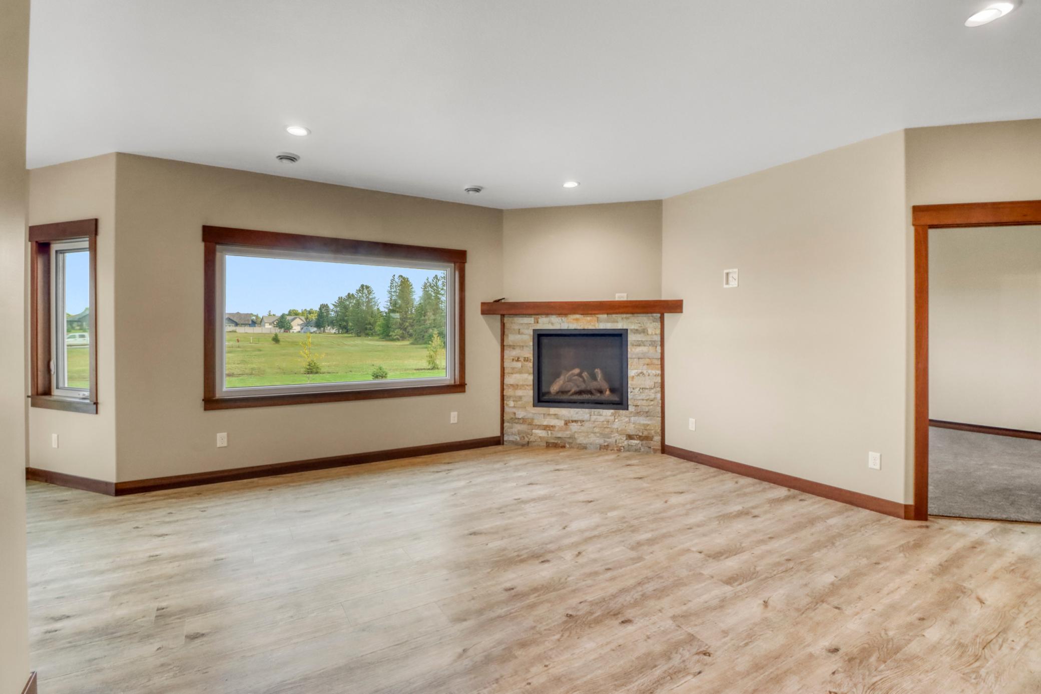 2023 twin home for sale at 830 Lake Forest Circle in Detroit Lakes, MN — 2 bed, 2 bath (photo 20 of 43)
