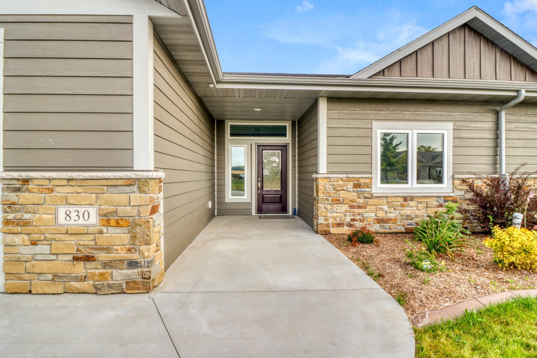 2023 twin home for sale at 830 Lake Forest Circle in Detroit Lakes, MN — 2 bed, 2 bath (photo 3 of 43)