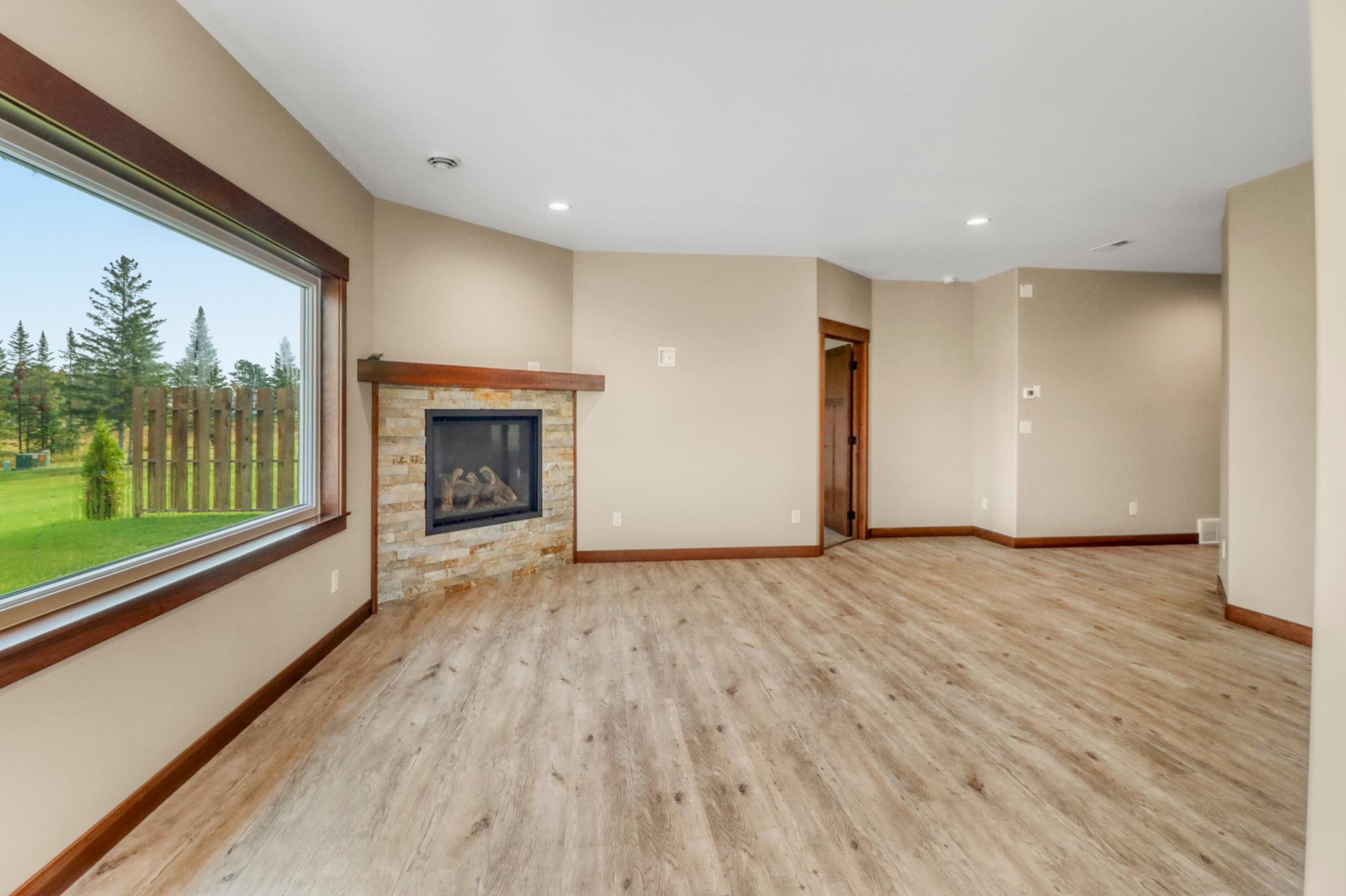 2023 twin home for sale at 830 Lake Forest Circle in Detroit Lakes, MN — 2 bed, 2 bath (photo 23 of 43)
