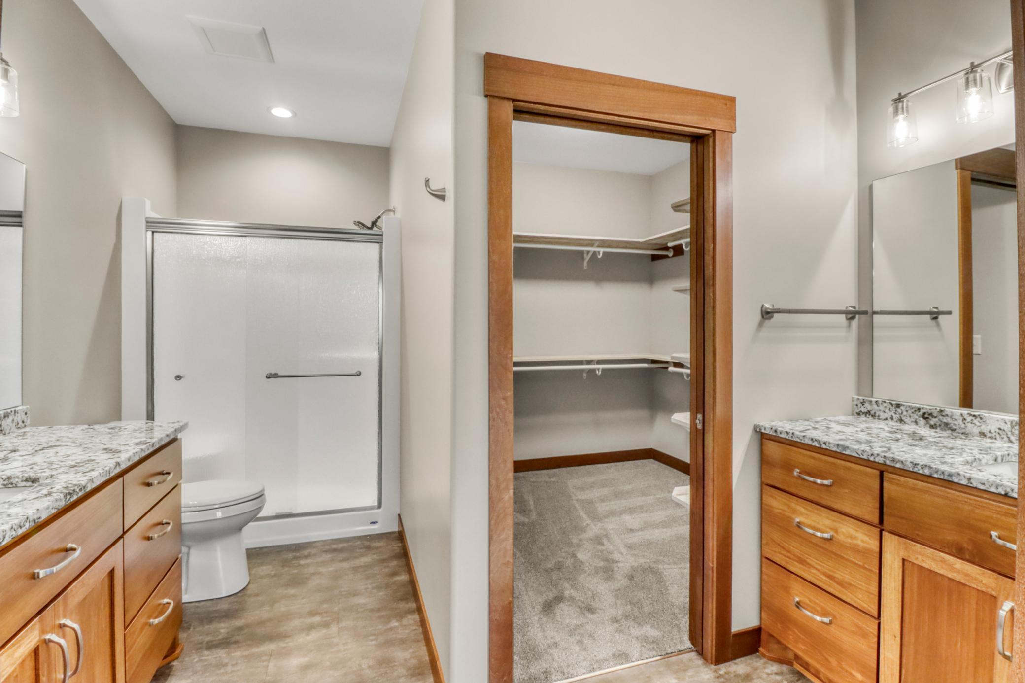 2023 twin home for sale at 830 Lake Forest Circle in Detroit Lakes, MN — 2 bed, 2 bath (photo 33 of 43)