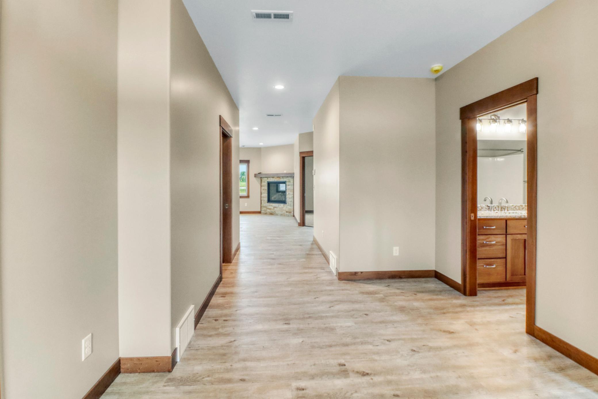 2023 twin home for sale at 830 Lake Forest Circle in Detroit Lakes, MN — 2 bed, 2 bath (photo 8 of 43)