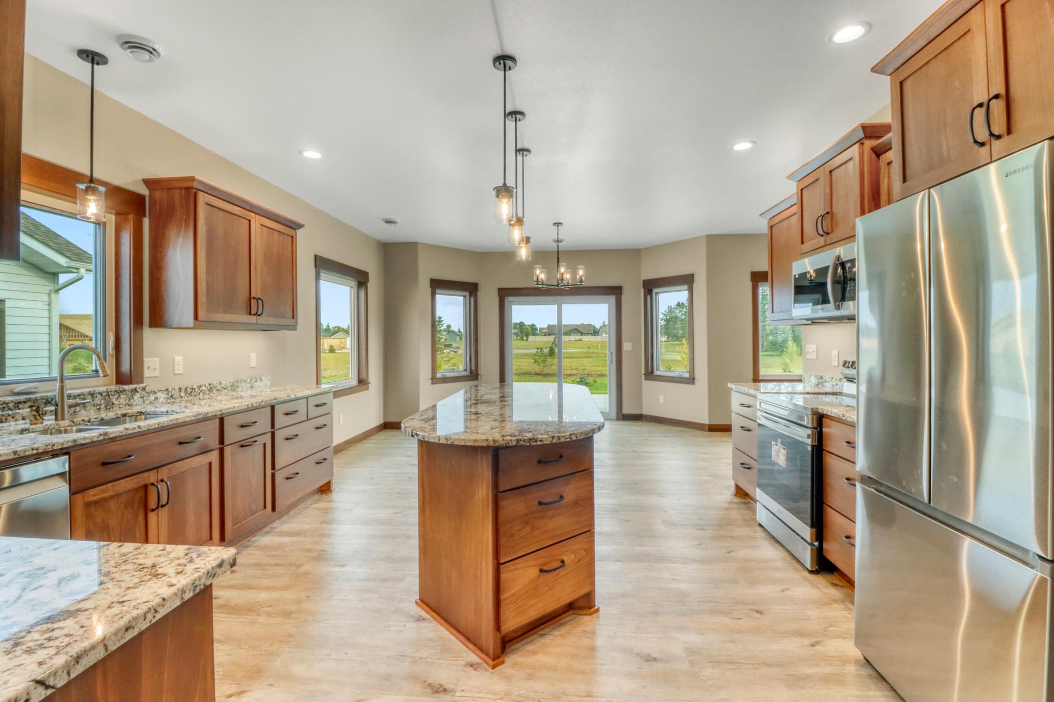 2023 twin home for sale at 830 Lake Forest Circle in Detroit Lakes, MN — 2 bed, 2 bath (photo 9 of 43)