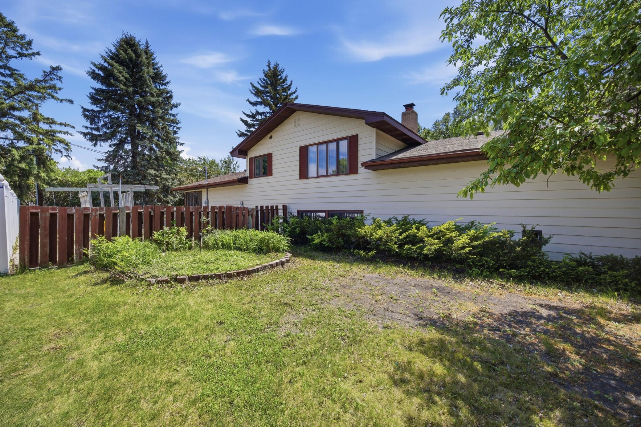 1304 26th Avenue S, Moorhead MN 56560 - Photo 4 of 26