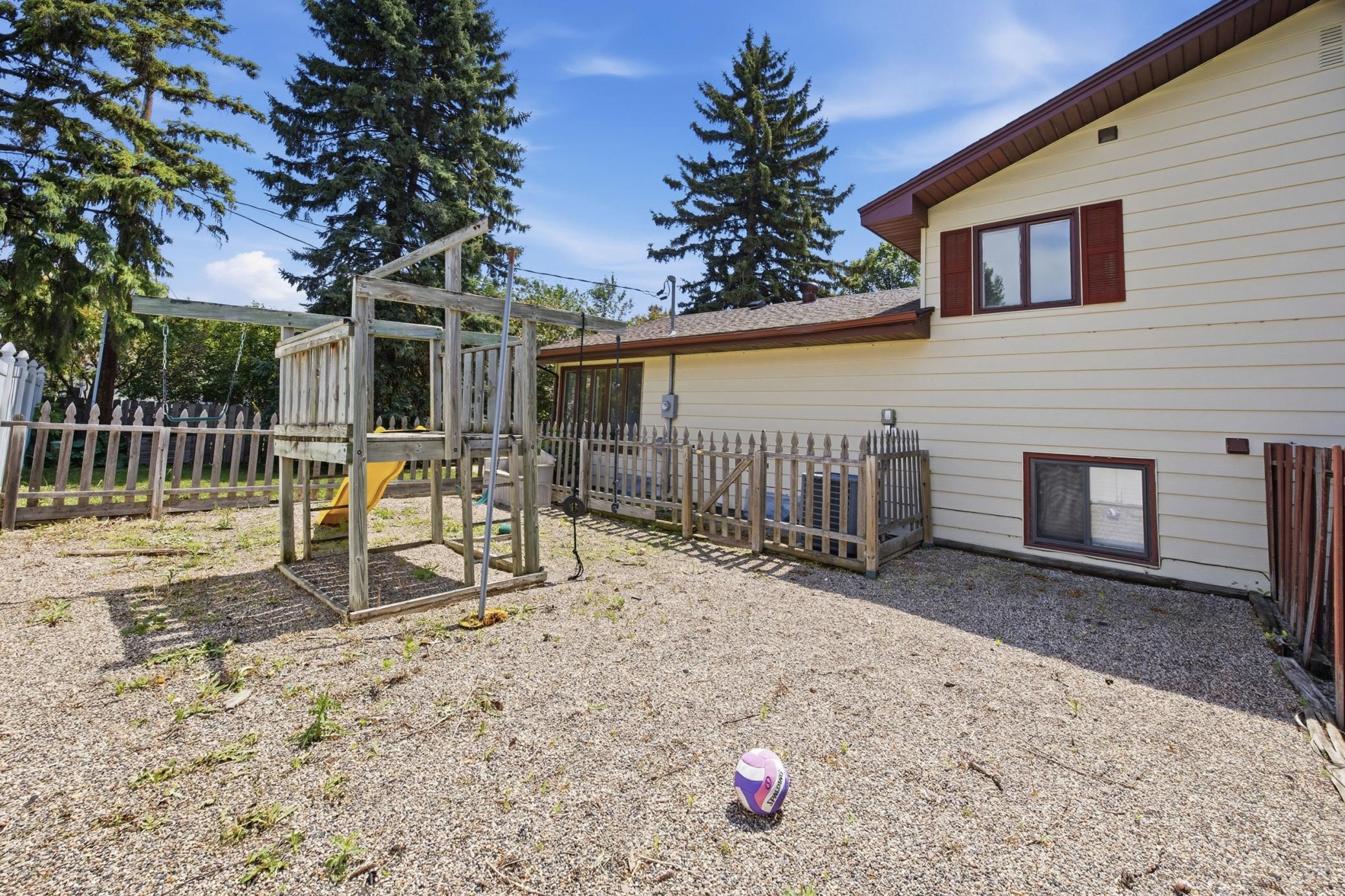 1304 26th Avenue S, Moorhead MN 56560 - Photo 6 of 26