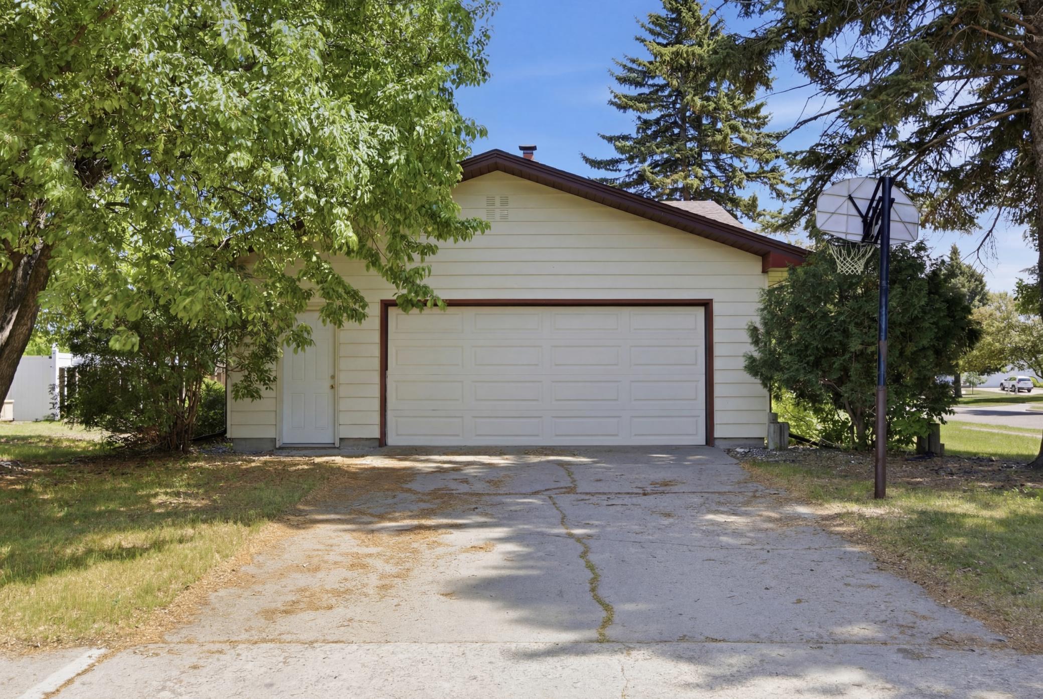 1304 26th Avenue S, Moorhead MN 56560 - Photo 7 of 26