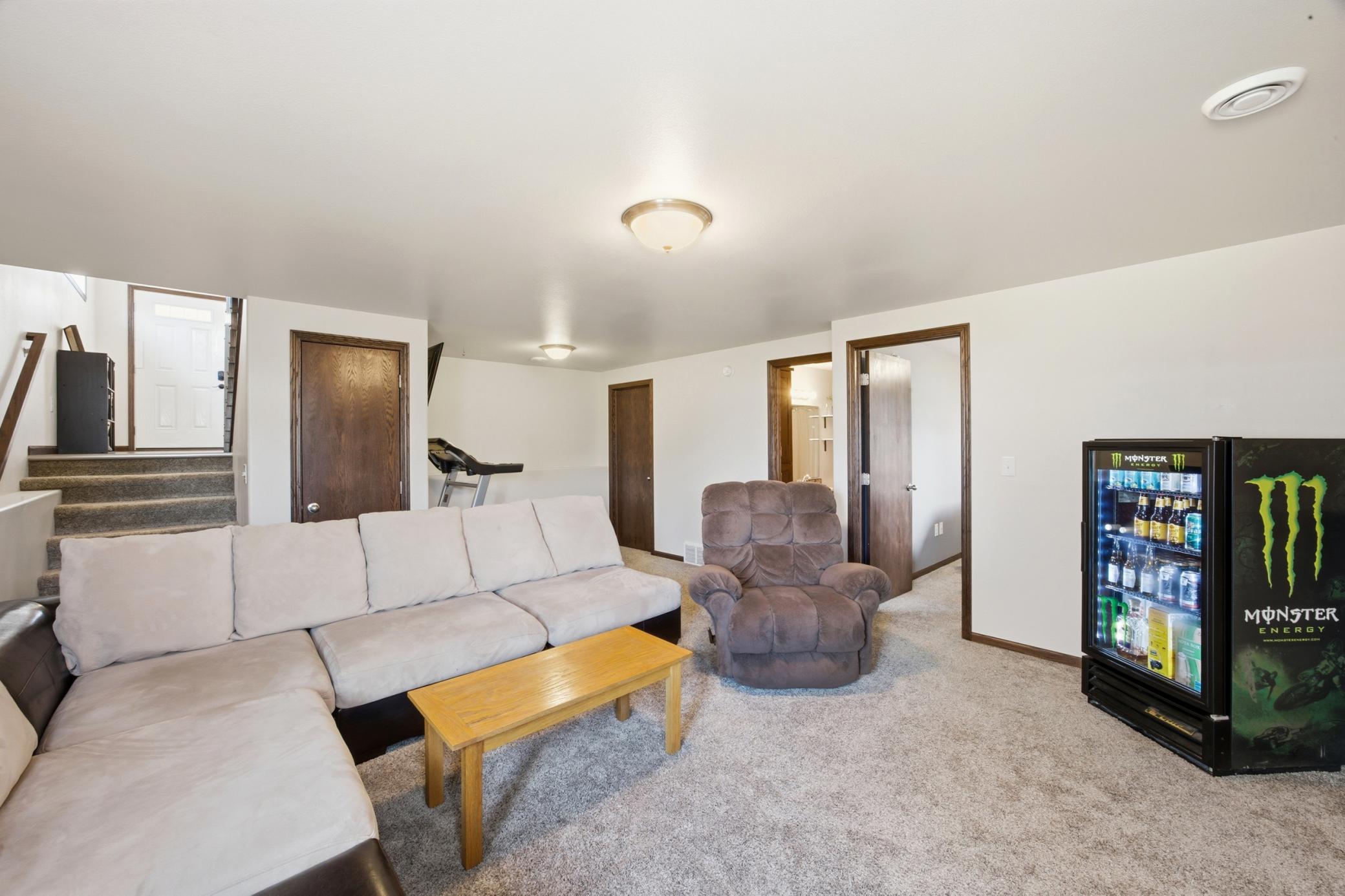 2016 single family home for sale at 4419 17th Street S in Moorhead, MN — 3 bed, 3 bath (photo 34 of 48)