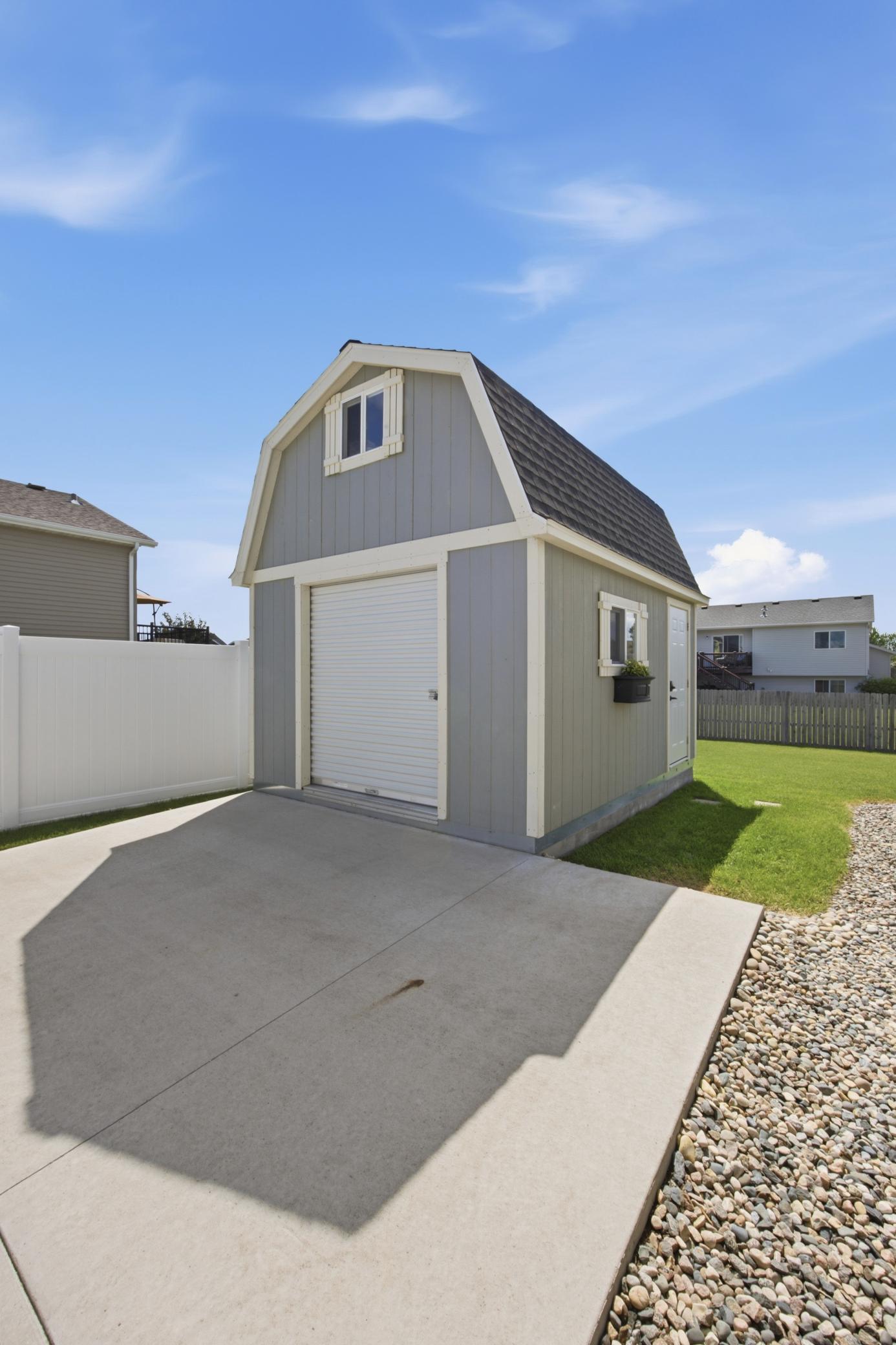 2016 single family home for sale at 4419 17th Street S in Moorhead, MN — 3 bed, 3 bath (photo 40 of 48)