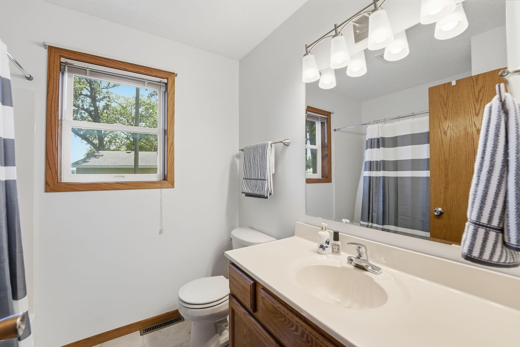 1999 single family home for sale at 2617 Lake Street E in Osakis, MN — 2 bed, 2 bath (photo 19 of 41)