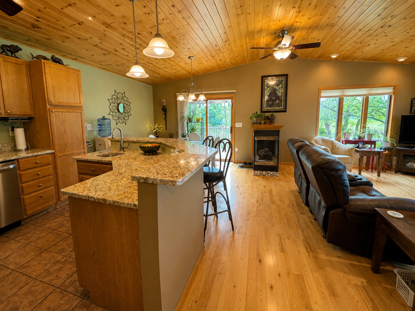 2006 single family home for sale at 44817 State Hwy 210 in Vining, MN — 4 bed, 3 bath (photo 8 of 48)