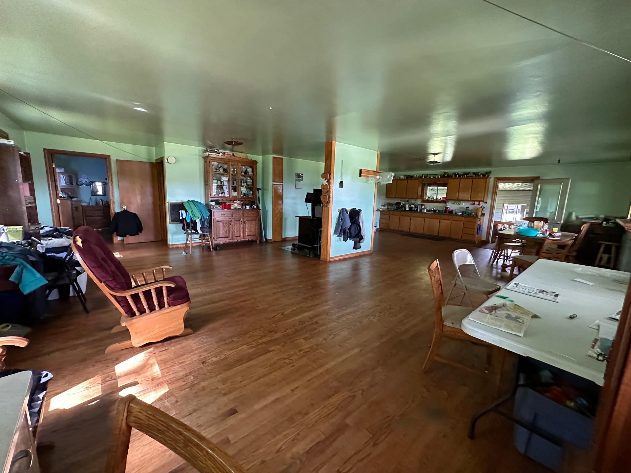 2001 single family home for sale at 27858 570th Avenue in Deer Creek, MN — 6 bed, 1 bath (photo 2 of 35)