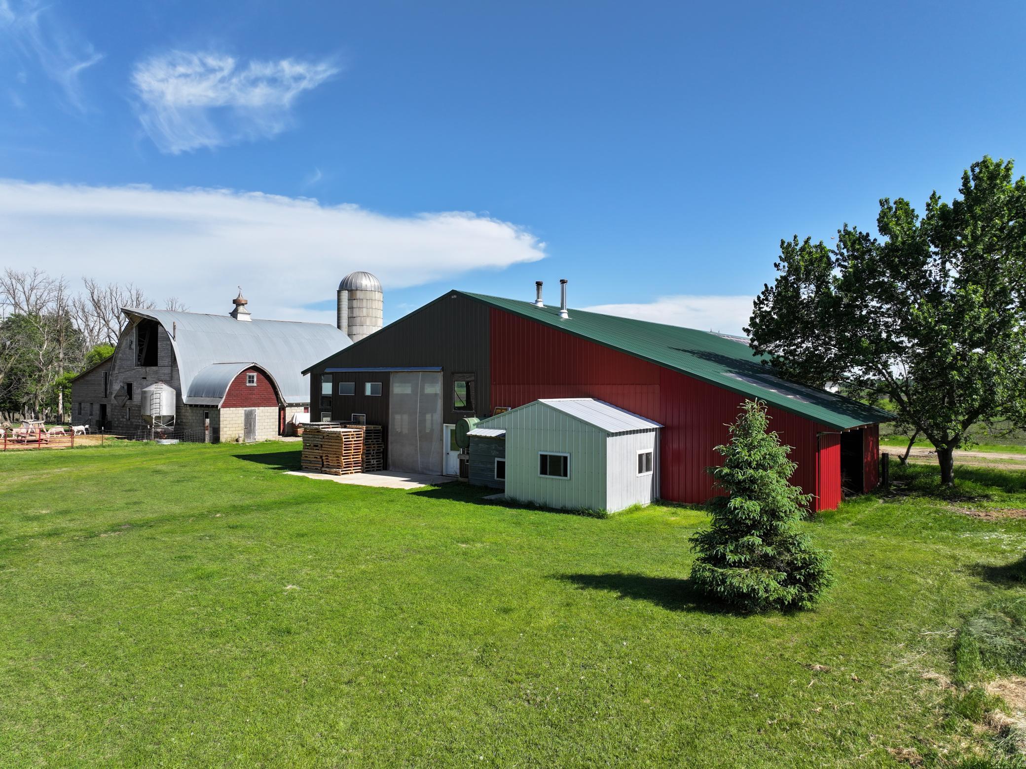 2001 single family home for sale at 27858 570th Avenue in Deer Creek, MN — 6 bed, 1 bath (photo 12 of 35)