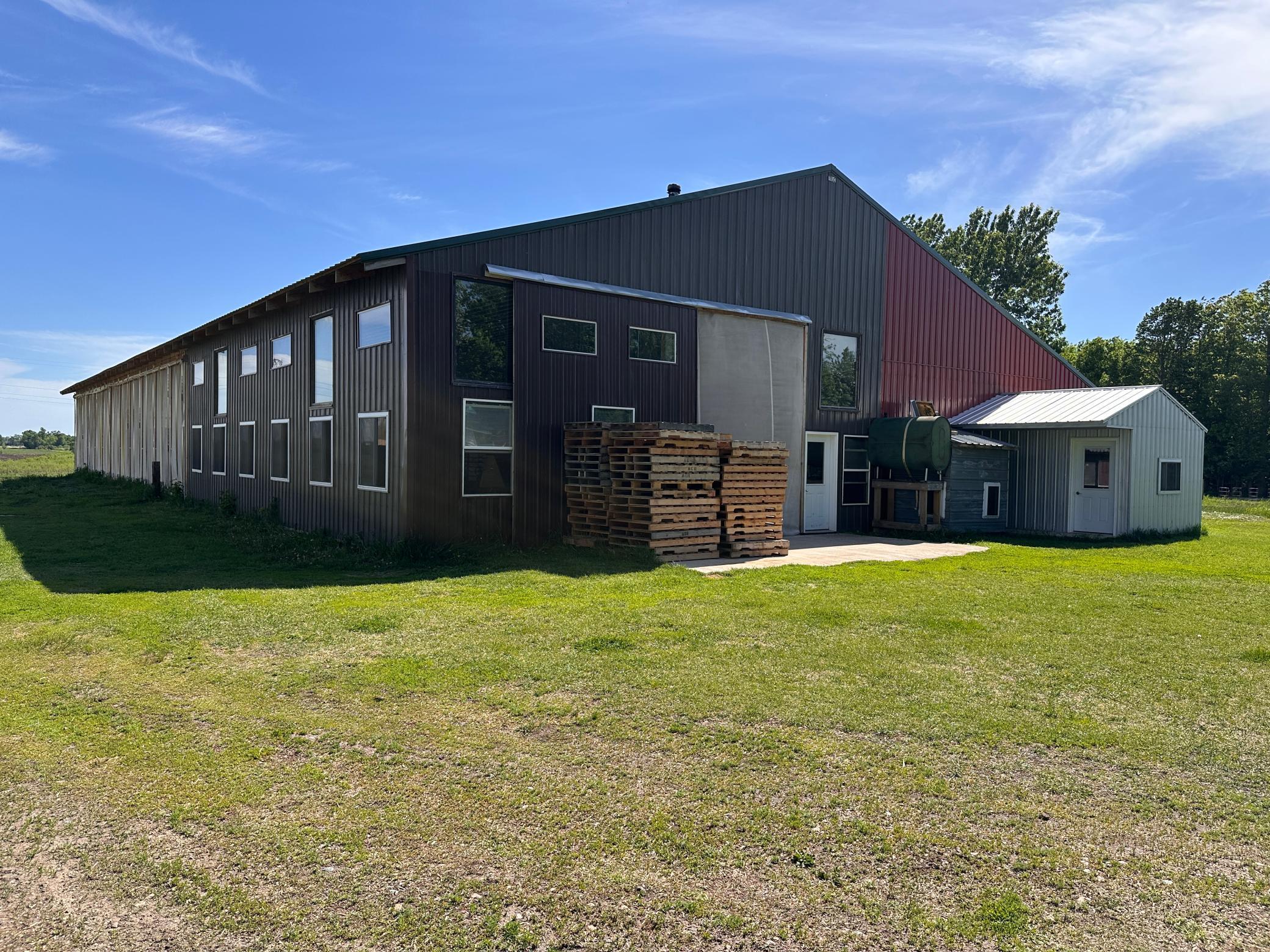 2001 single family home for sale at 27858 570th Avenue in Deer Creek, MN — 6 bed, 1 bath (photo 13 of 35)