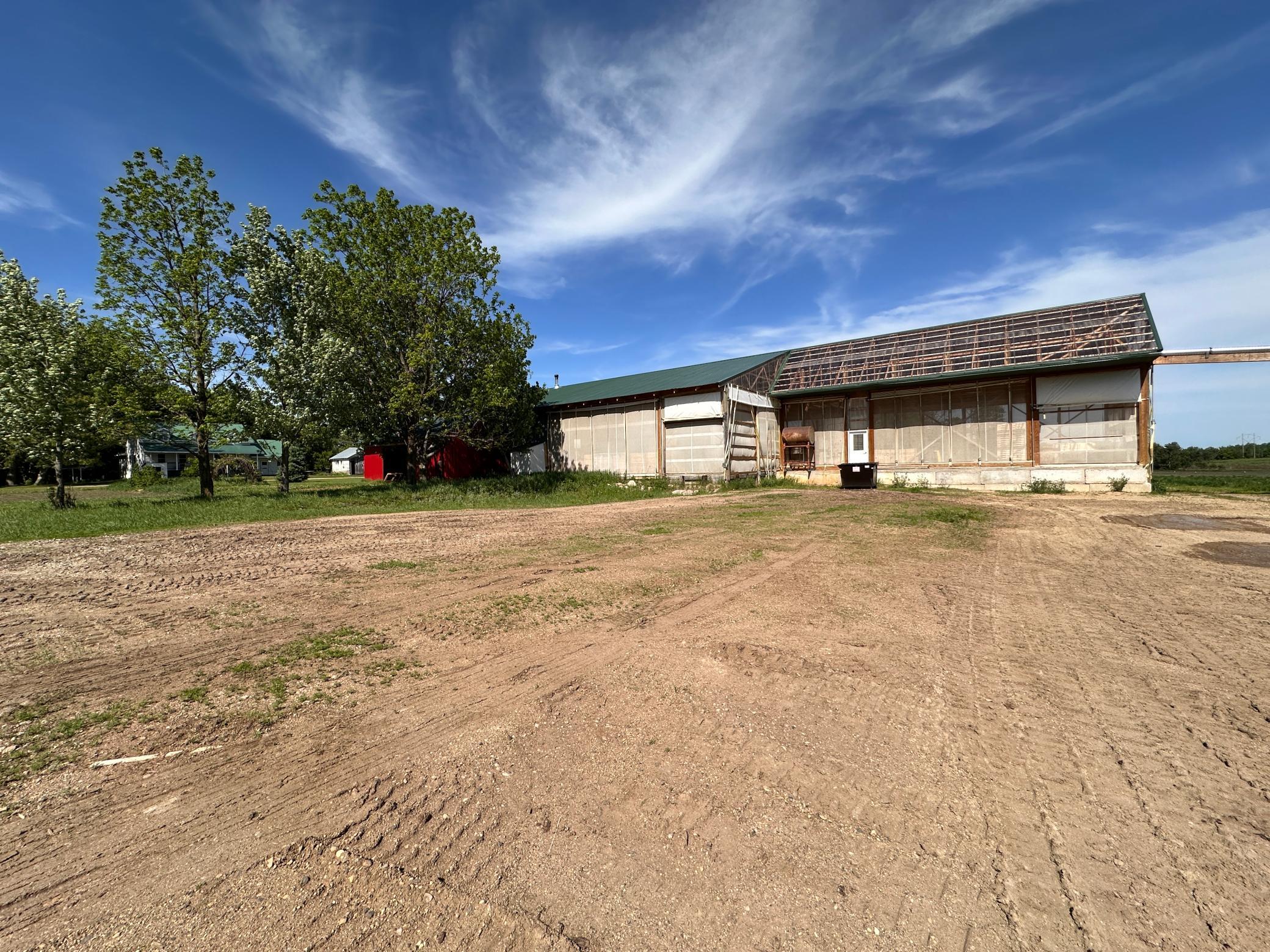 2001 single family home for sale at 27858 570th Avenue in Deer Creek, MN — 6 bed, 1 bath (photo 20 of 35)
