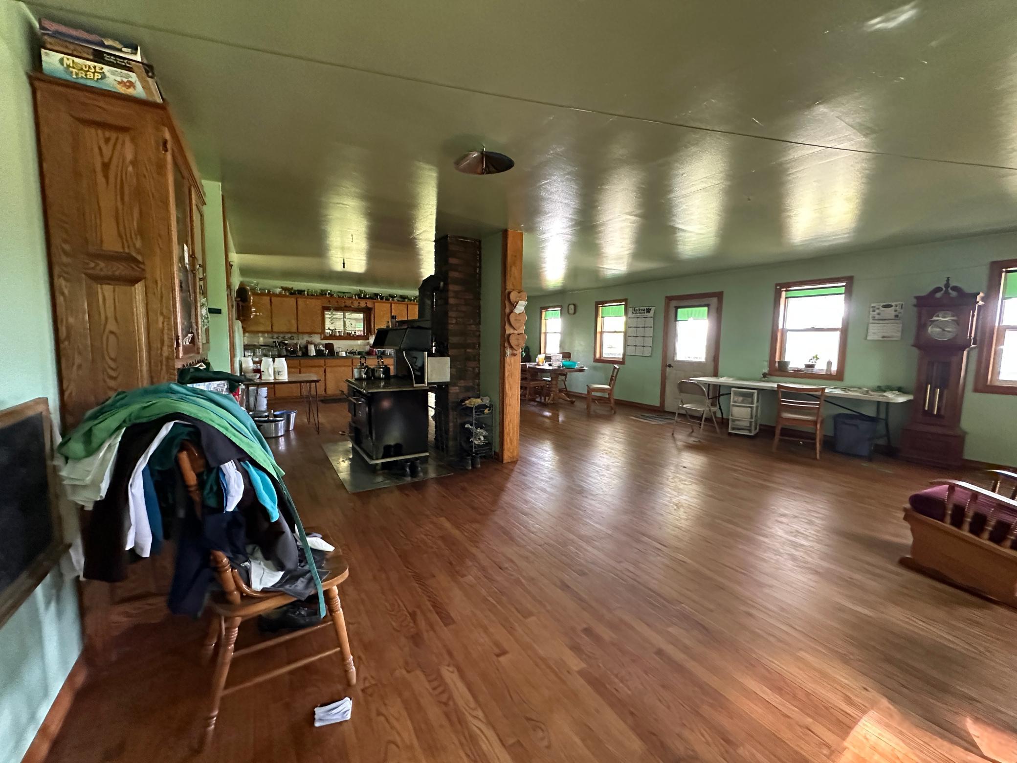 2001 single family home for sale at 27858 570th Avenue in Deer Creek, MN — 6 bed, 1 bath (photo 3 of 35)