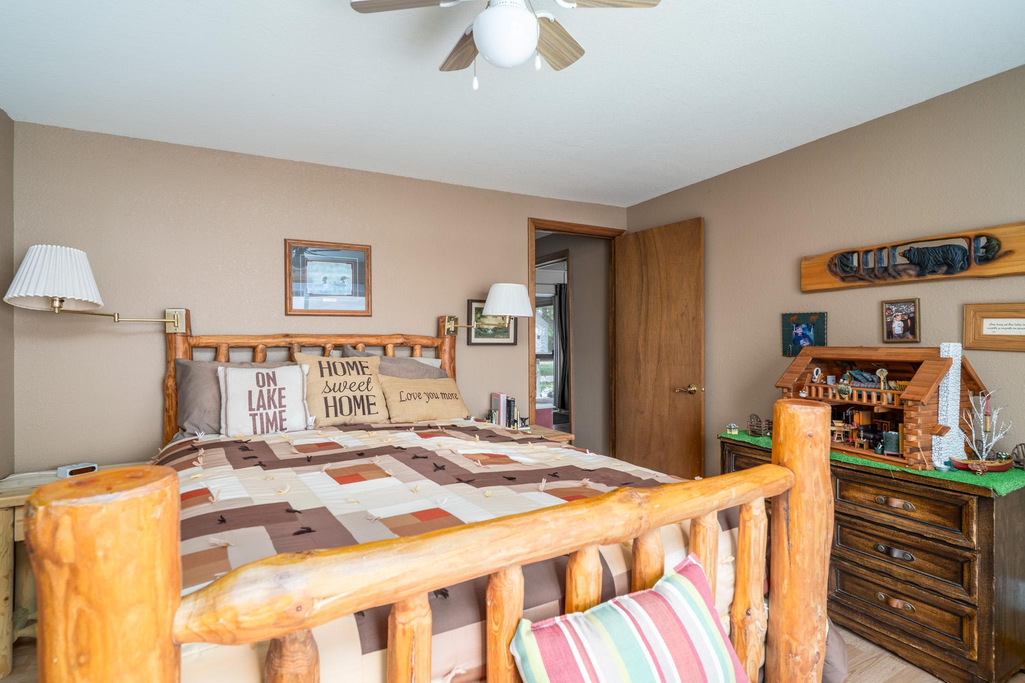 1960 single family home for sale at 15841 Sandy Beach Road SE in Mentor, MN — 2 bed, 2 bath (photo 16 of 41)