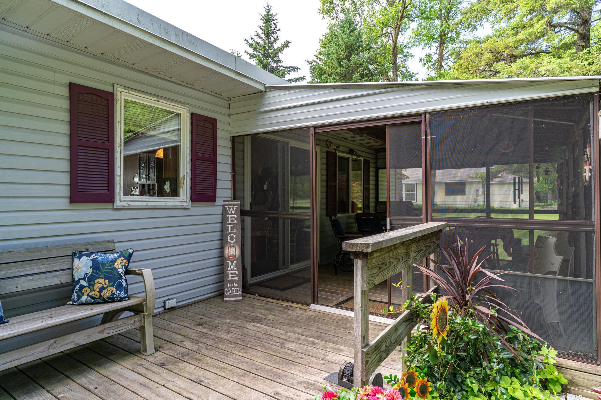 1960 single family home for sale at 15841 Sandy Beach Road SE in Mentor, MN — 2 bed, 2 bath (photo 20 of 41)
