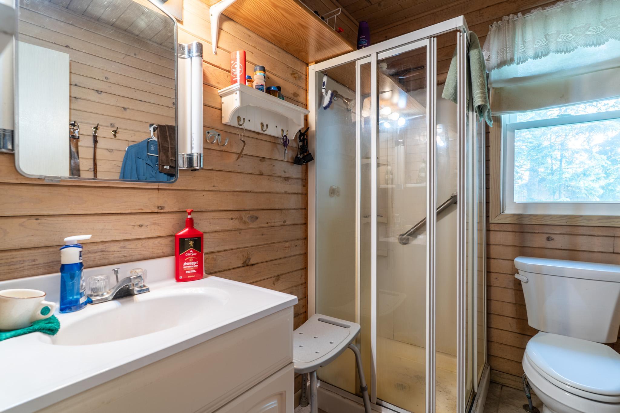 1960 single family home for sale at 15841 Sandy Beach Road SE in Mentor, MN — 2 bed, 2 bath (photo 8 of 41)